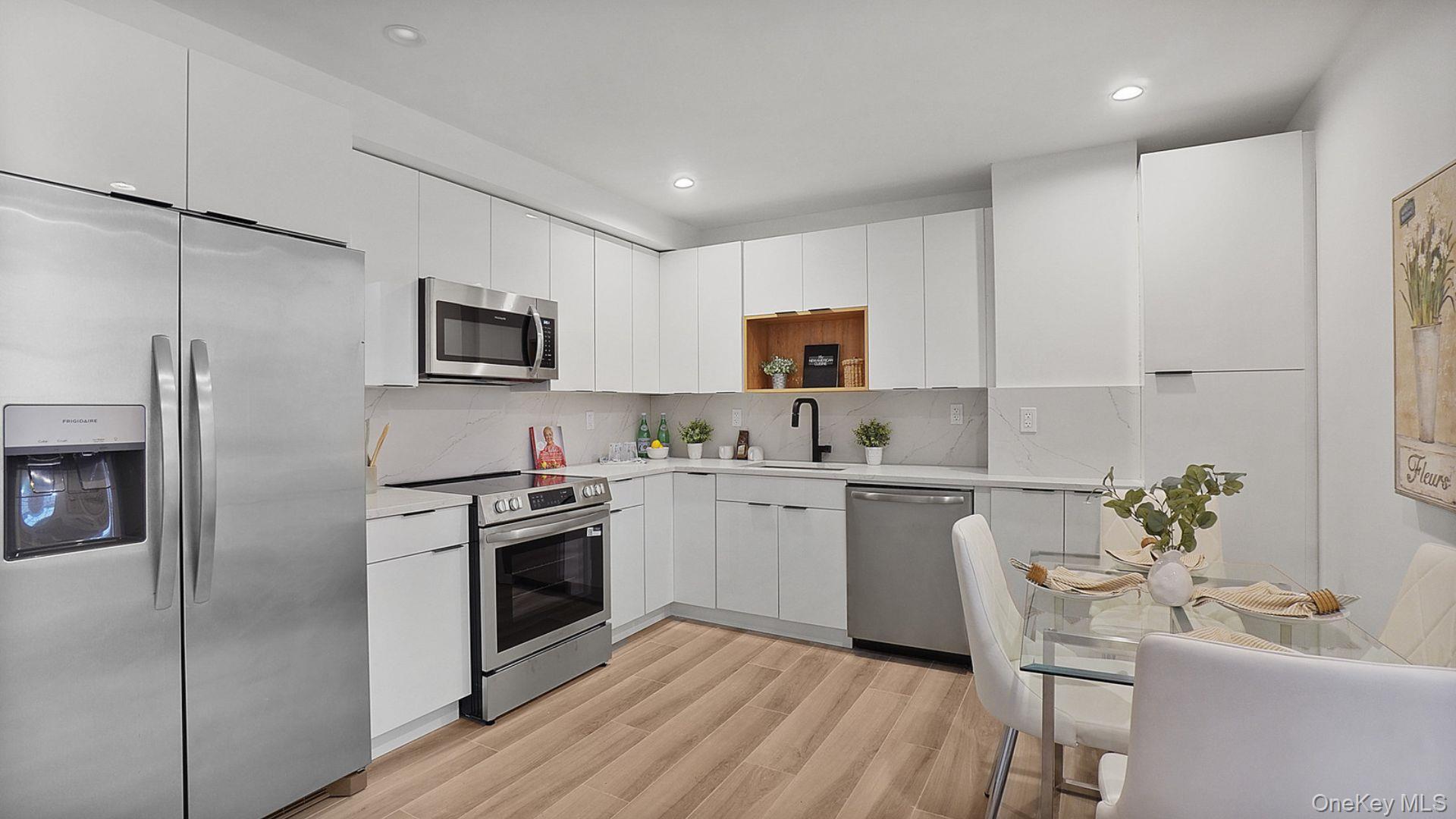 2424 Esplanade Avenue Property Photo 9