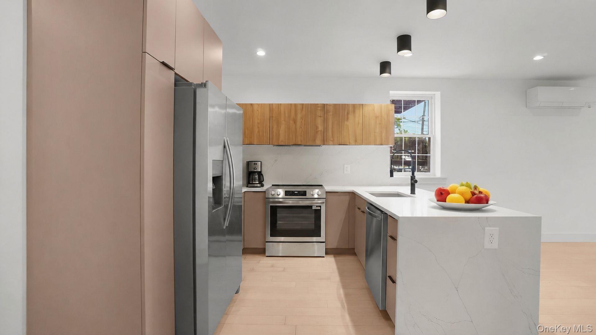 2424 Esplanade Avenue Property Photo 21