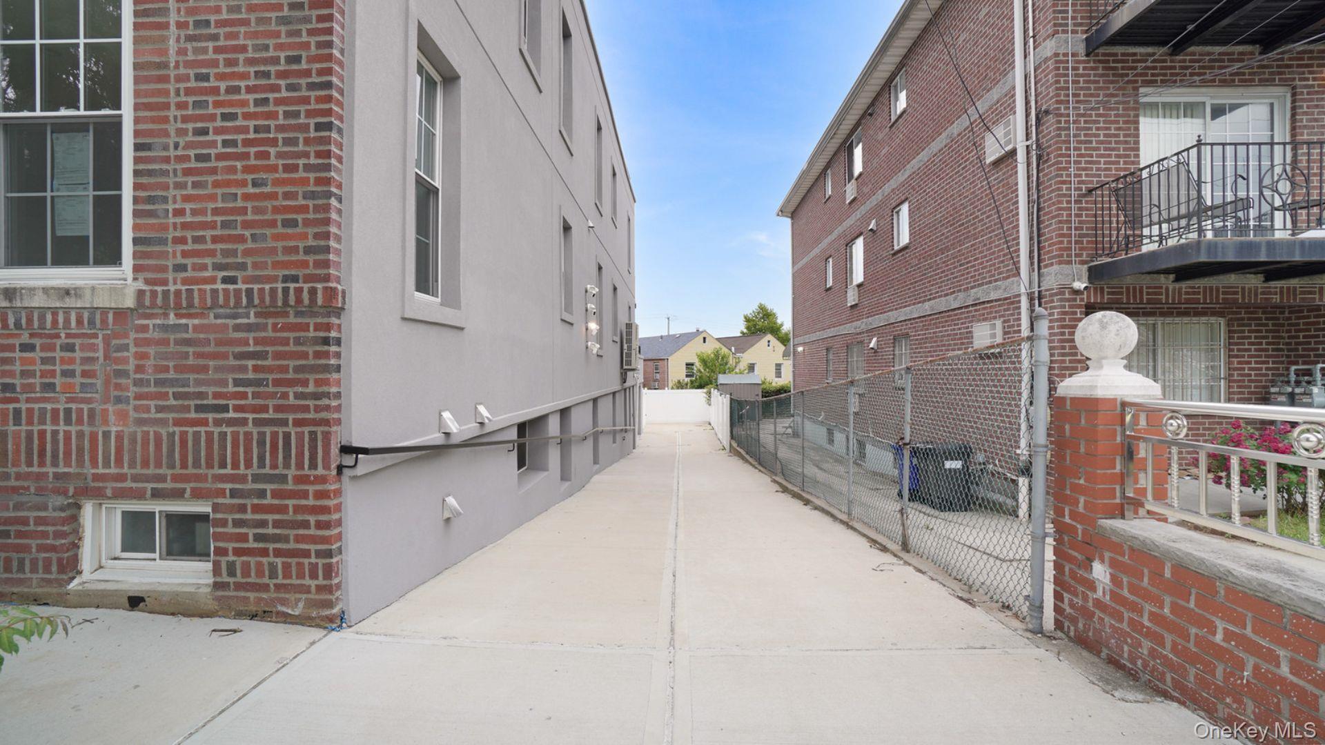 2424 Esplanade Avenue Property Photo 30