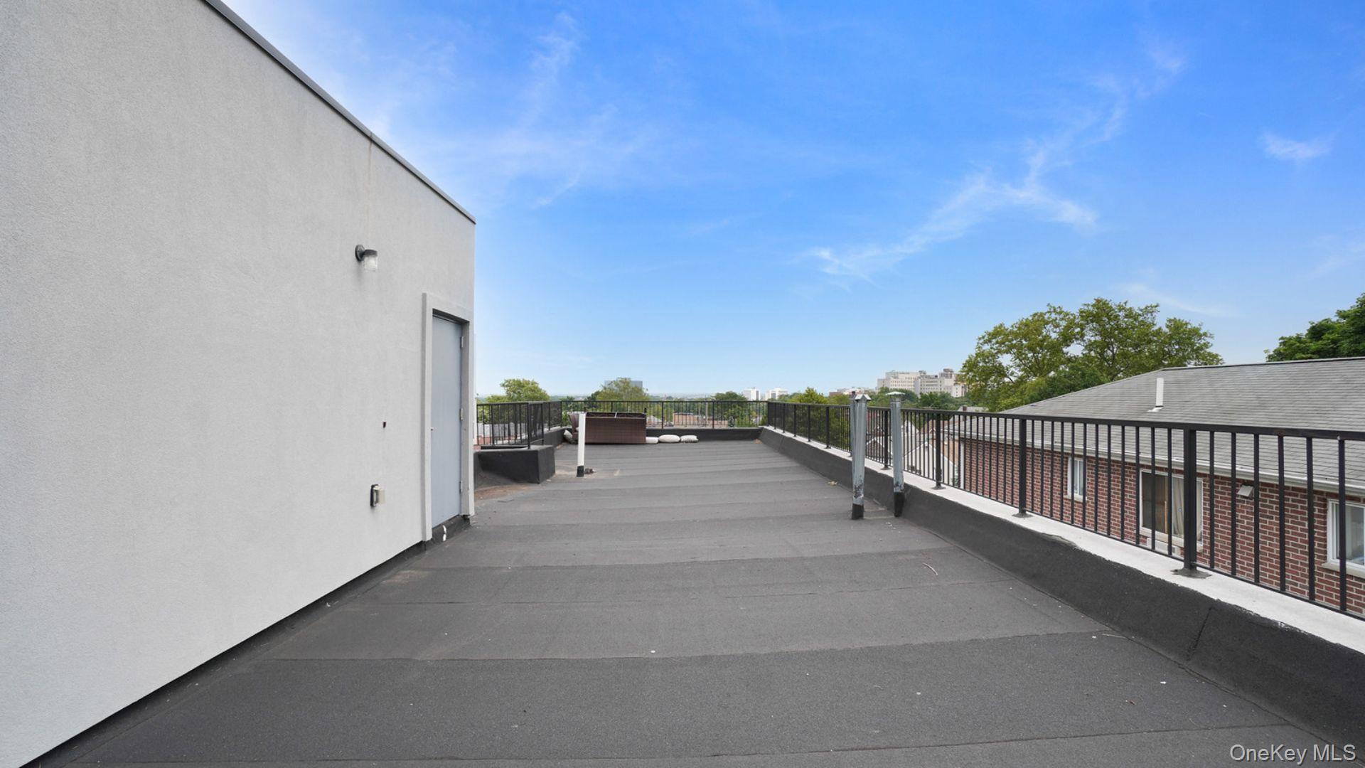 2424 Esplanade Avenue Property Photo 34