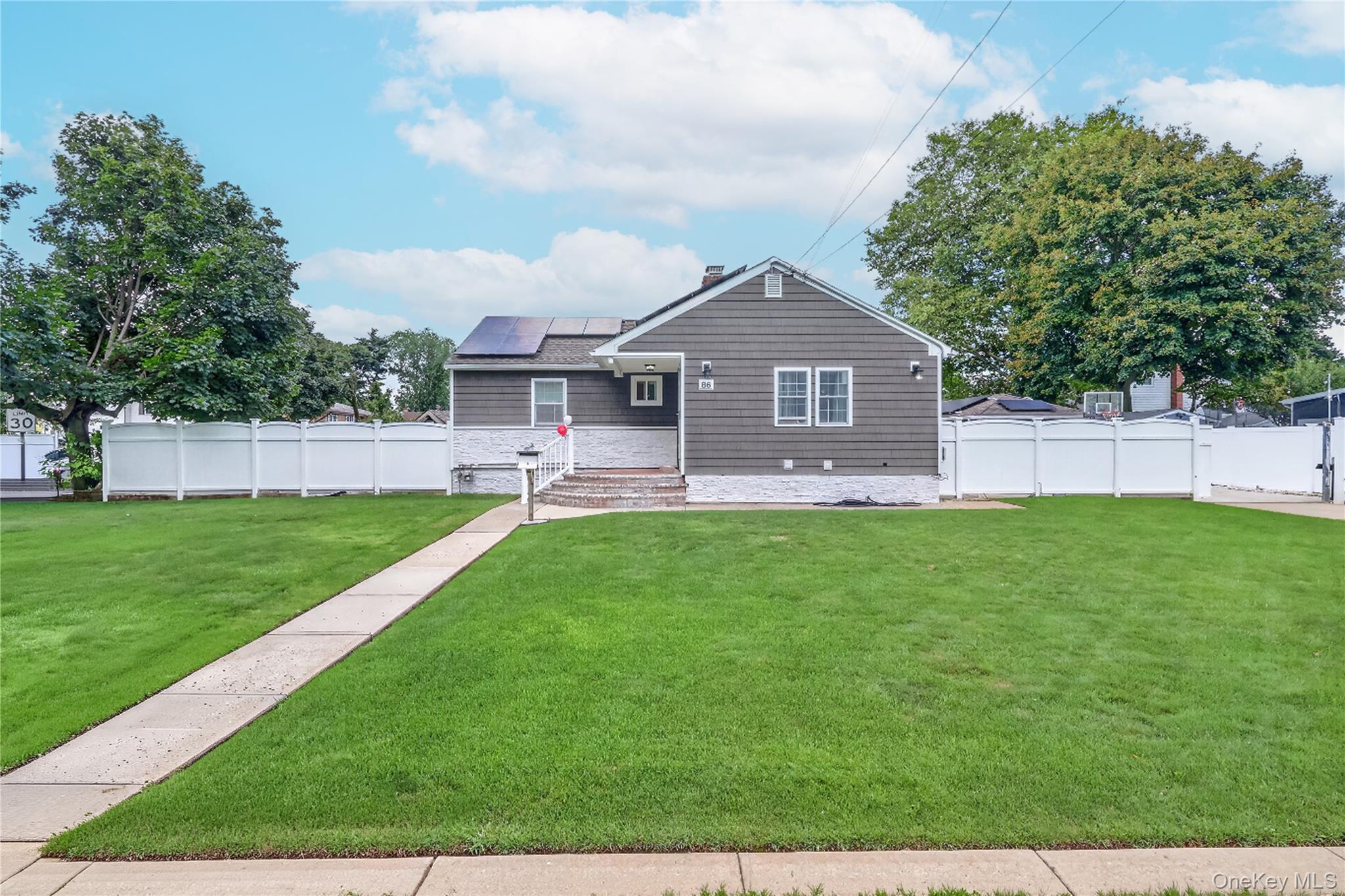 86 Washington Avenue Property Photo 4