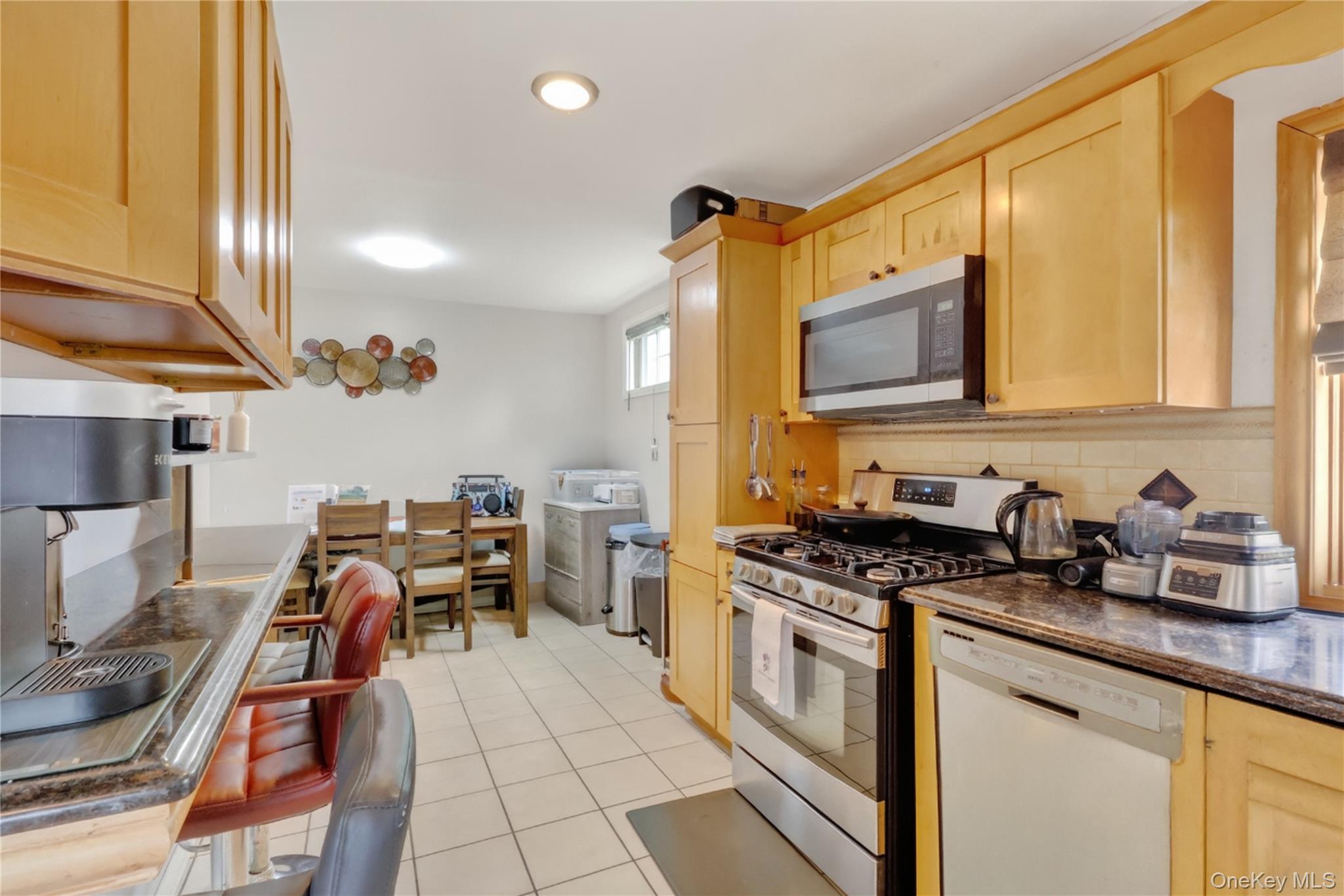 86 Washington Avenue Property Photo 8