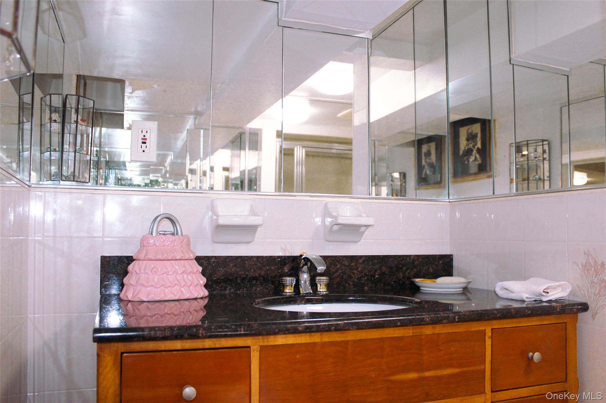 13927 225th Street Property Photo 14
