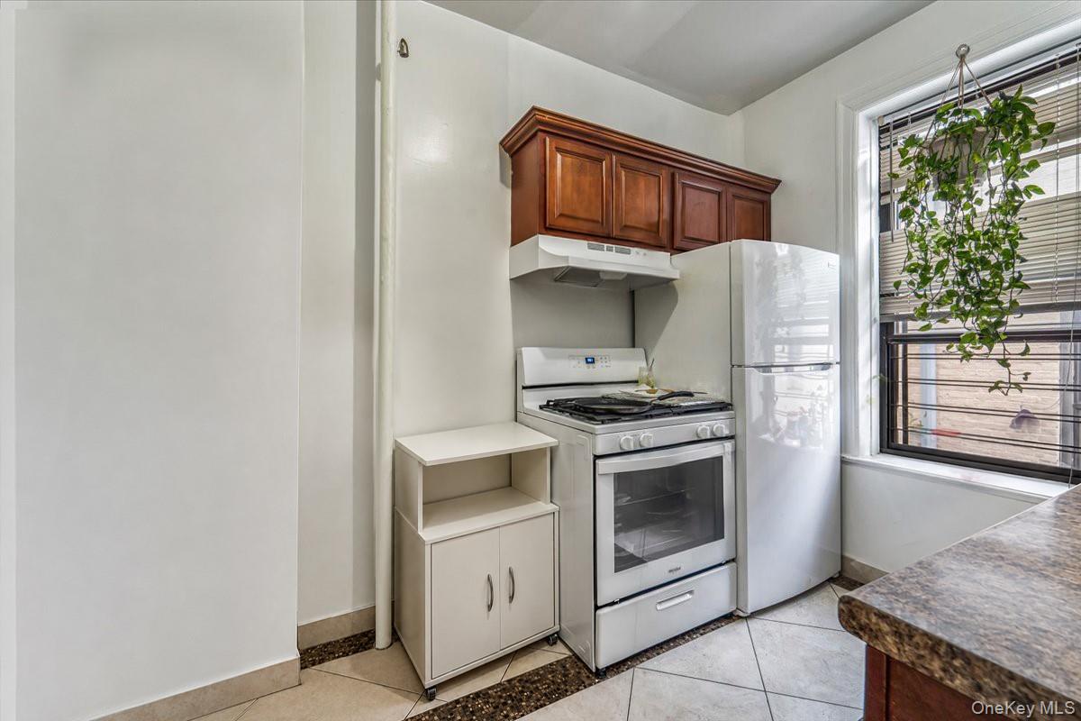 32-10 82nd Street Property Photo 17