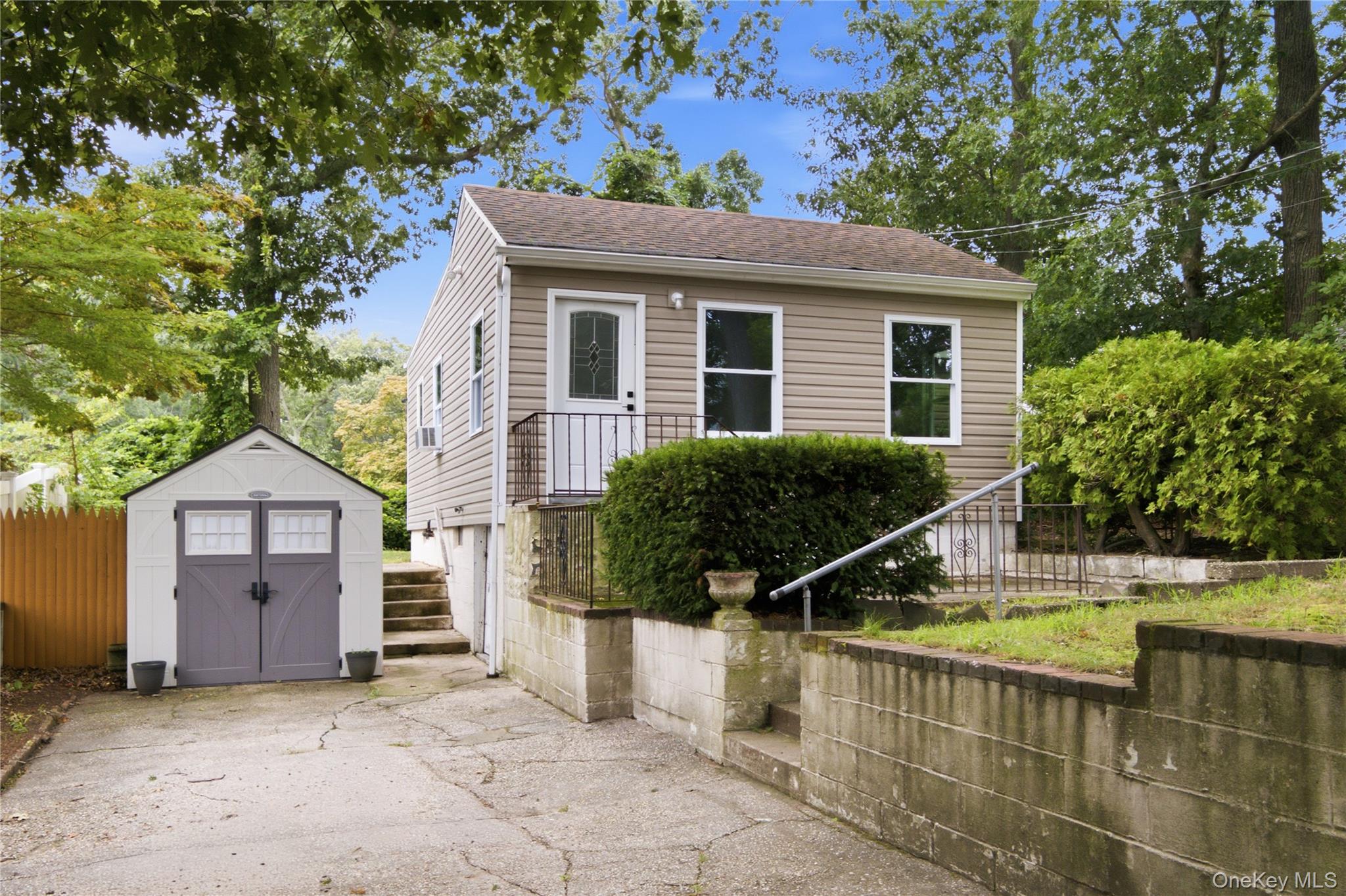34 Whitestone Road Property Photo 1