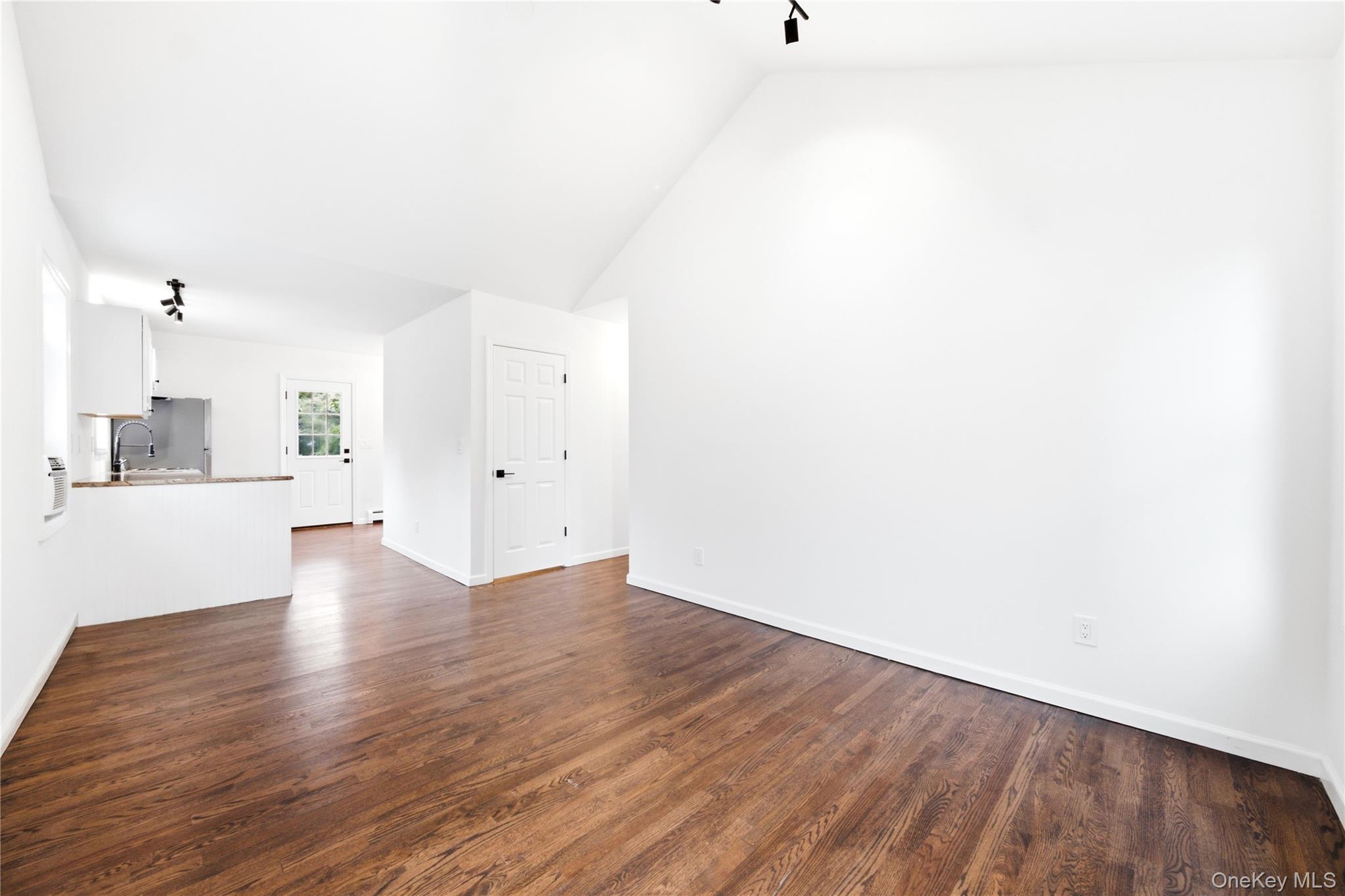 34 Whitestone Road Property Photo 3