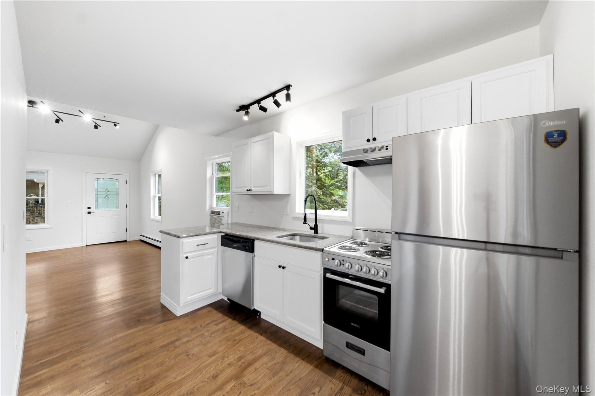 34 Whitestone Road Property Photo 6