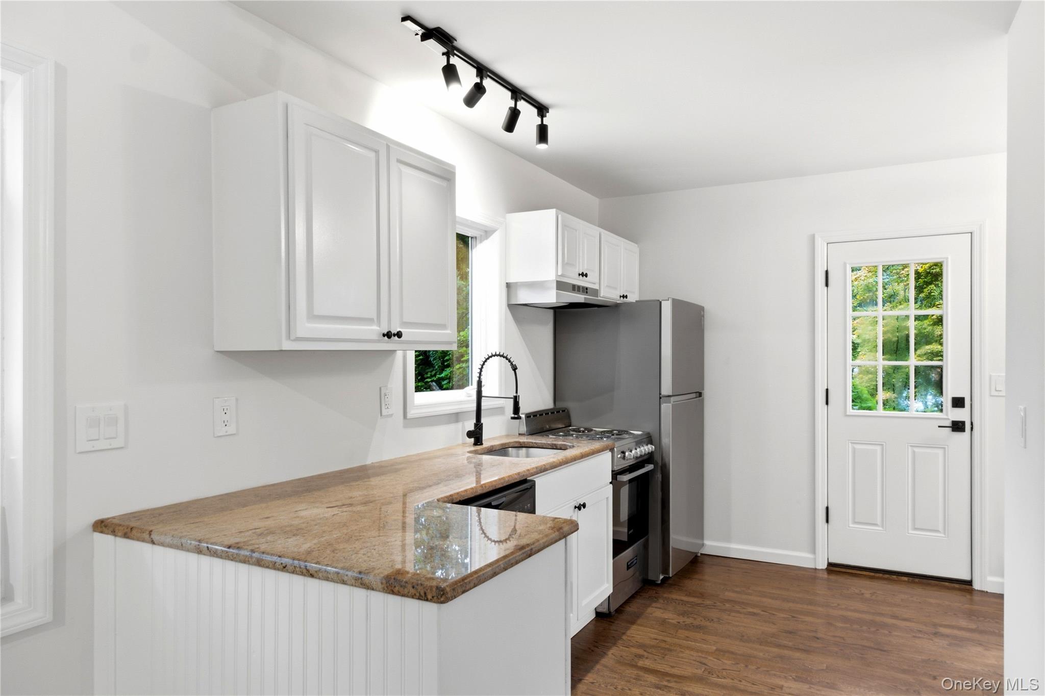 34 Whitestone Road Property Photo 7