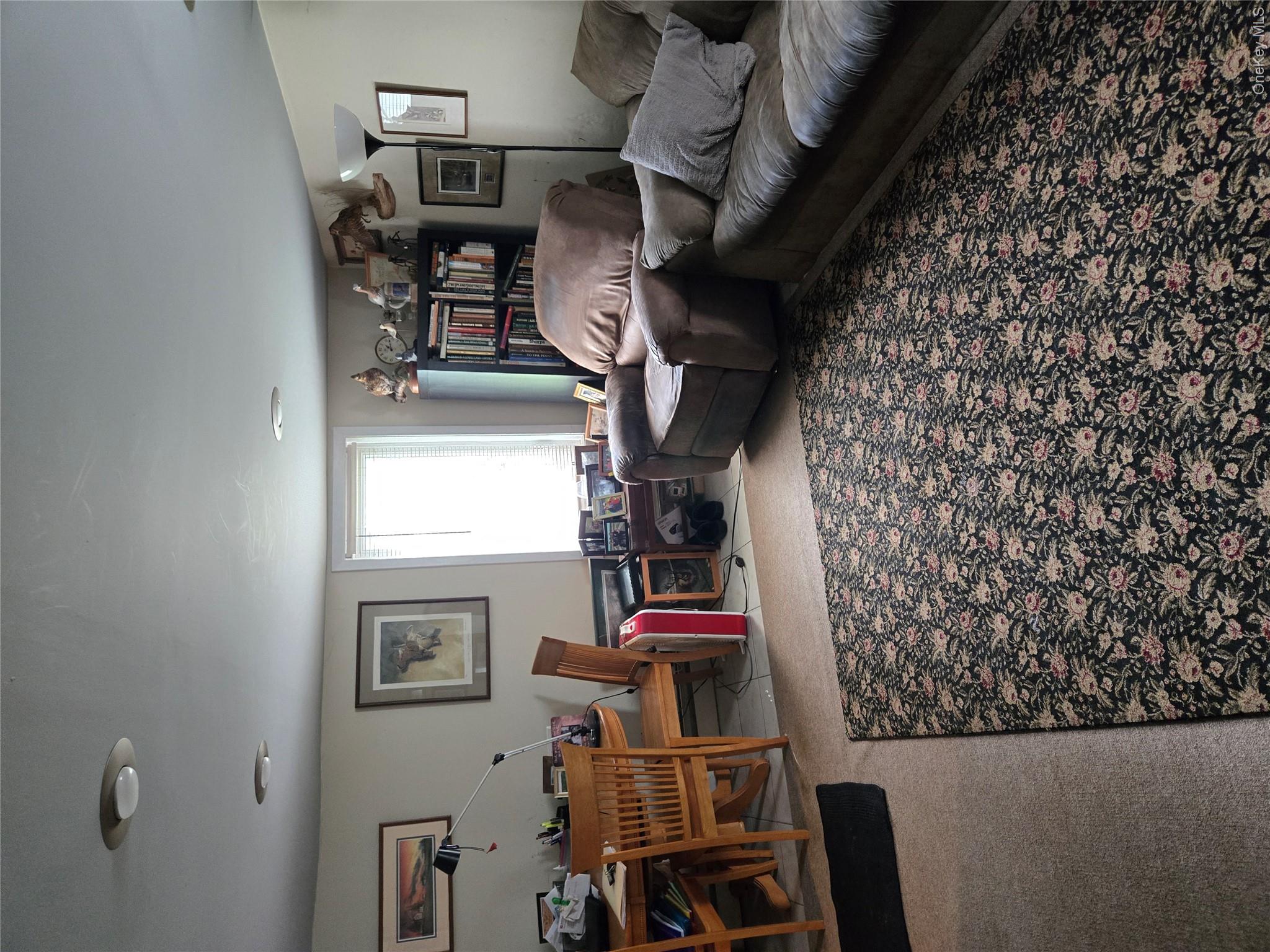 6 Cross Road Property Photo 4