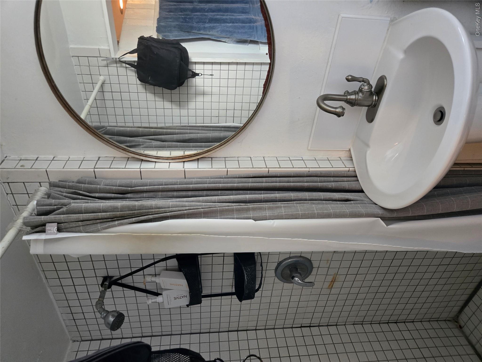 6 Cross Road Property Photo 5