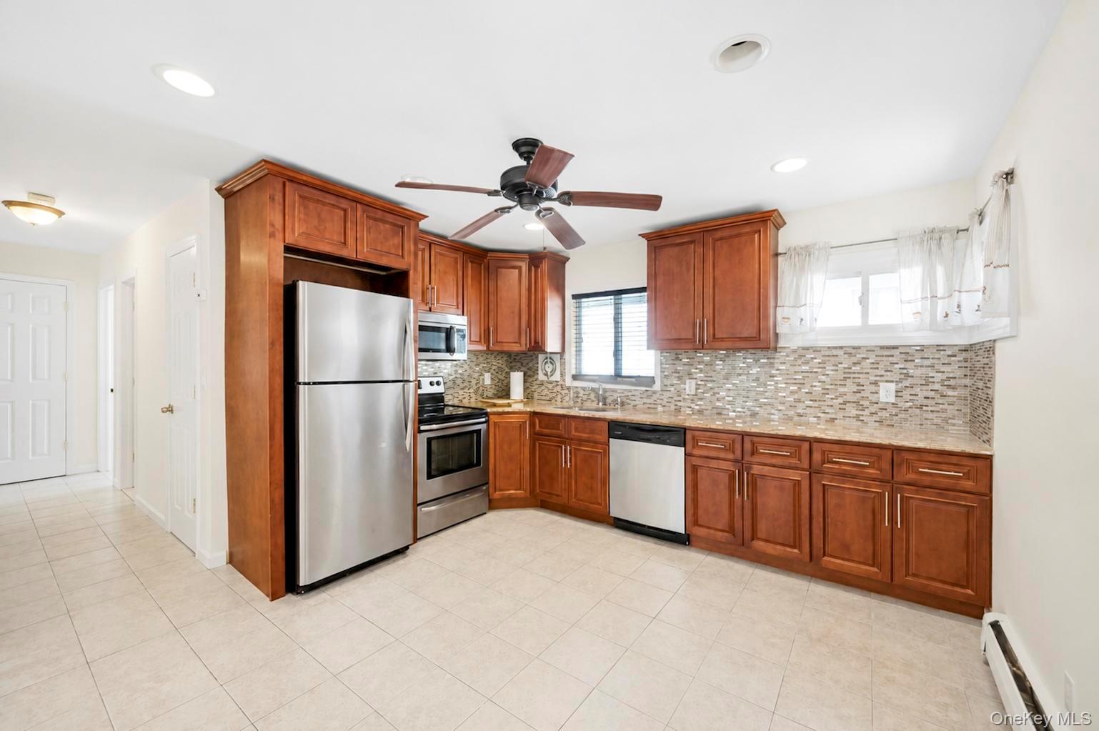 3173 Roxbury Lane Property Photo 11