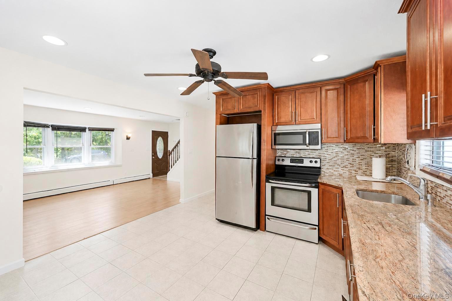 3173 Roxbury Lane Property Photo 13