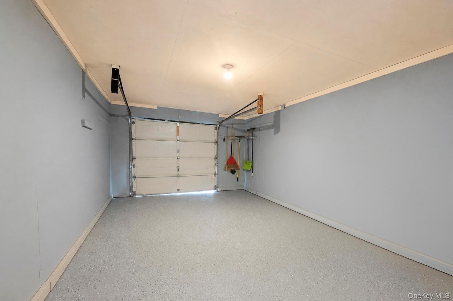 3173 Roxbury Lane Property Photo 29