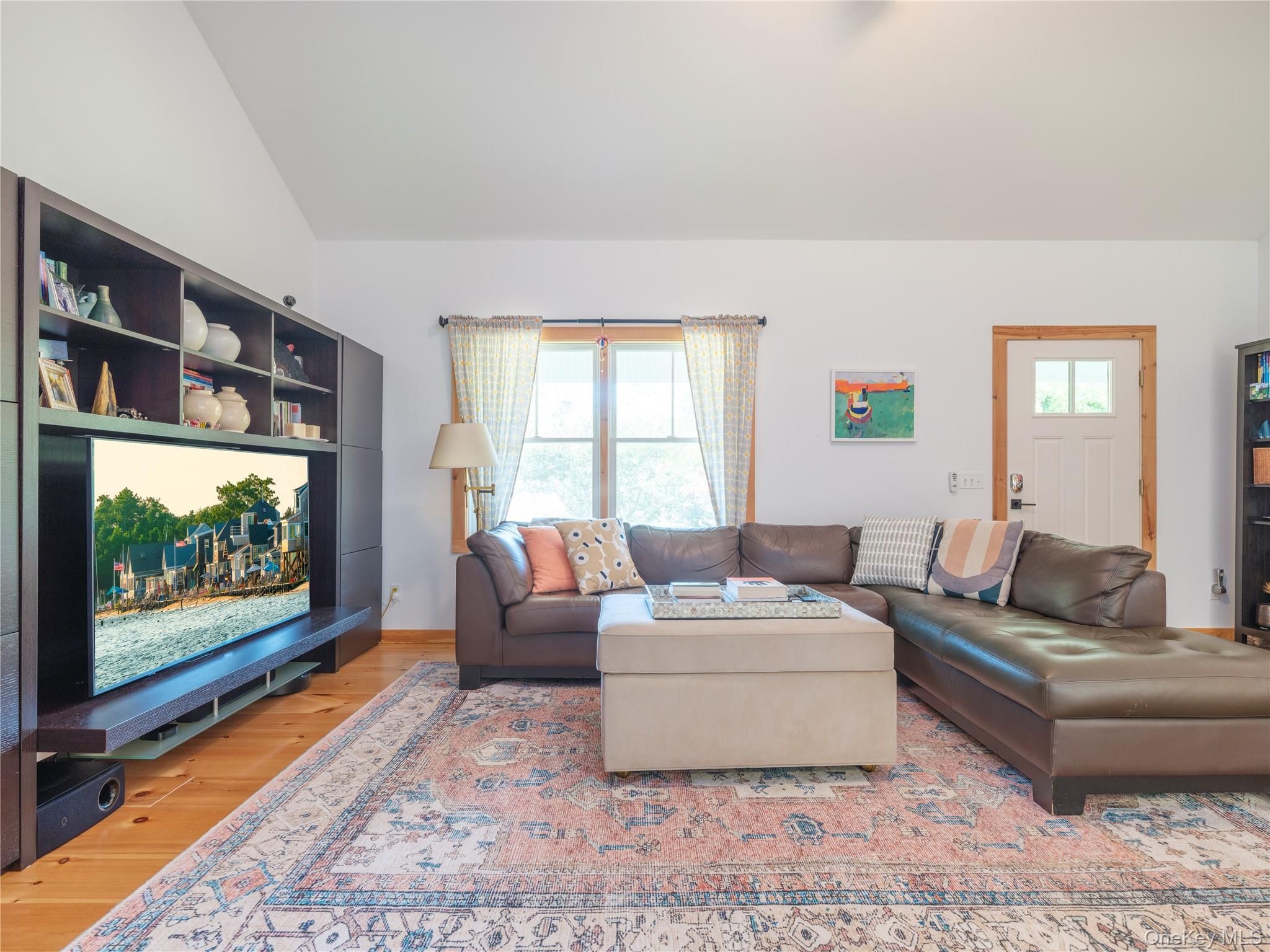 435 Sound Road Property Photo 5