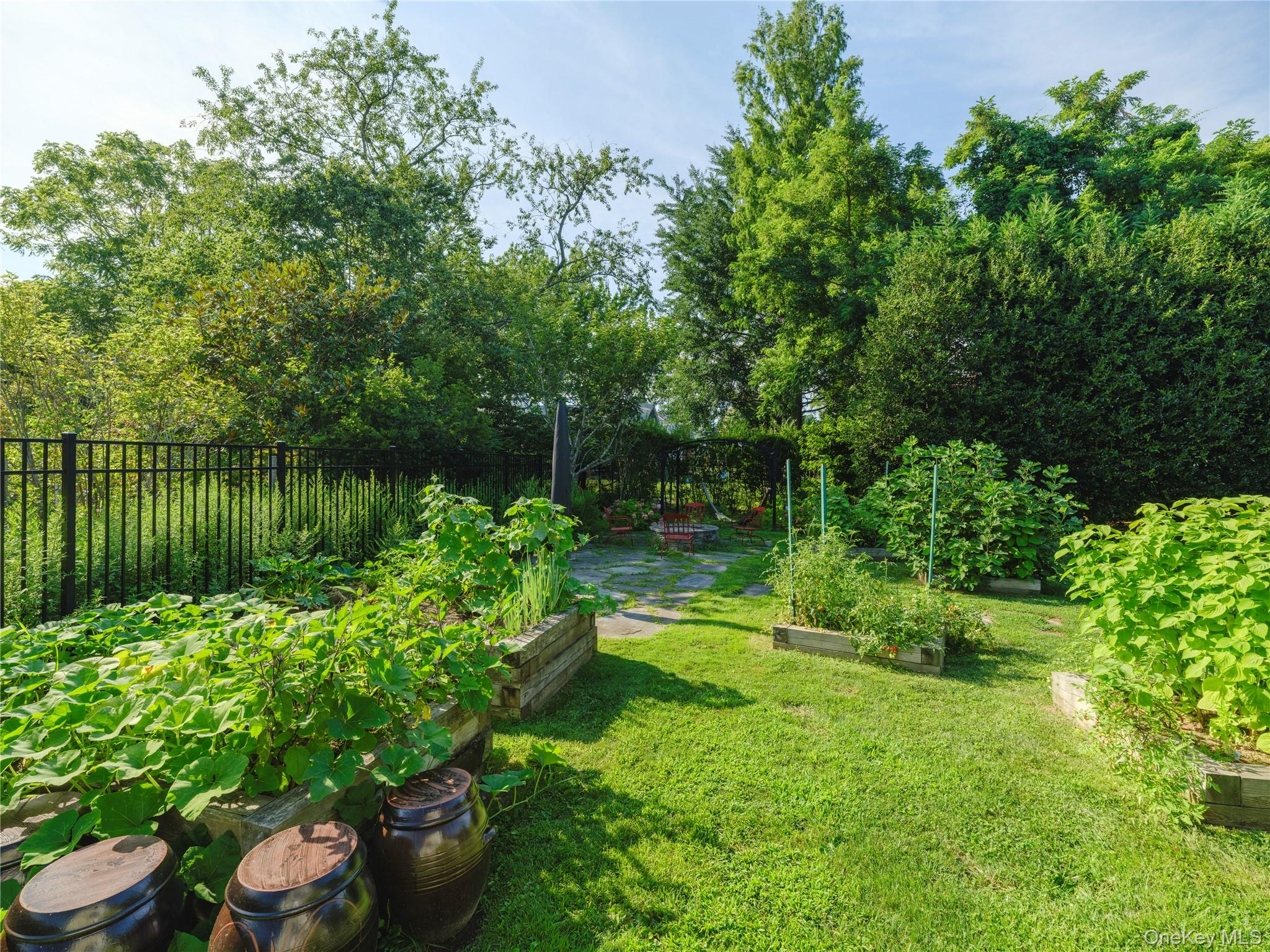 435 Sound Road Property Photo 15