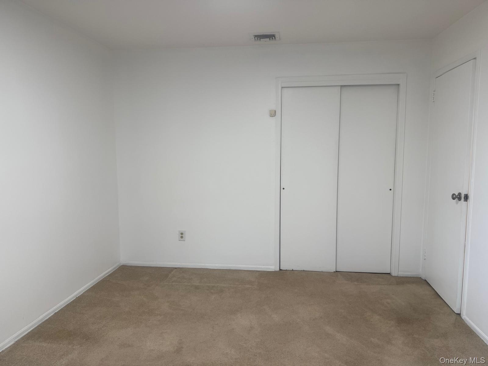 306 Hamilton Avenue 2nd Floor Property Photo 15