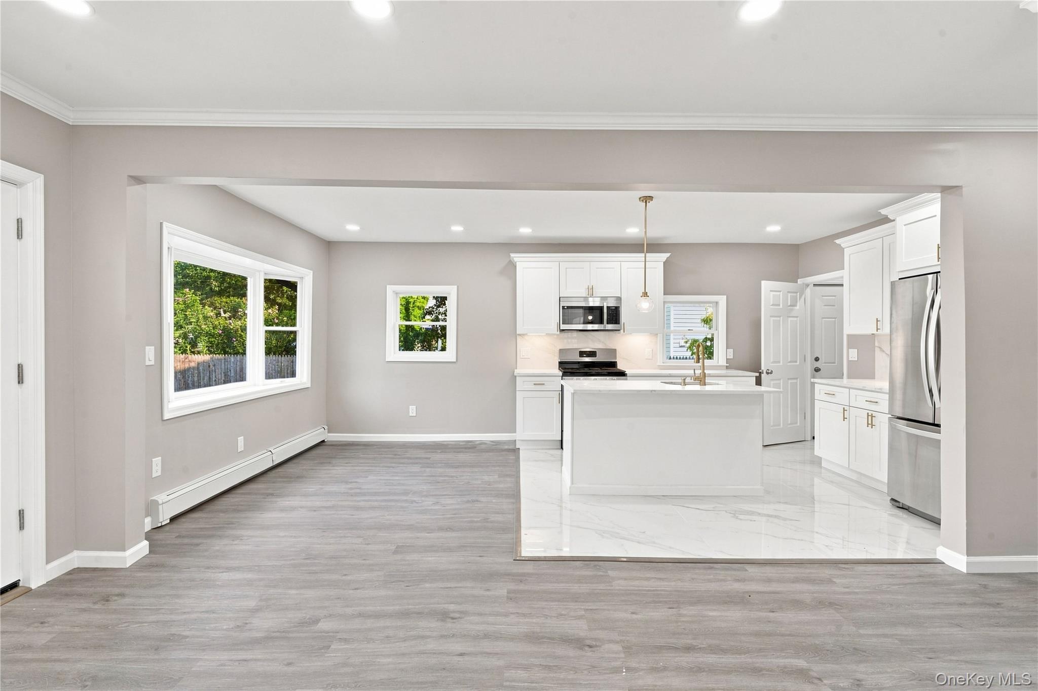 16 West Drive Property Photo 6
