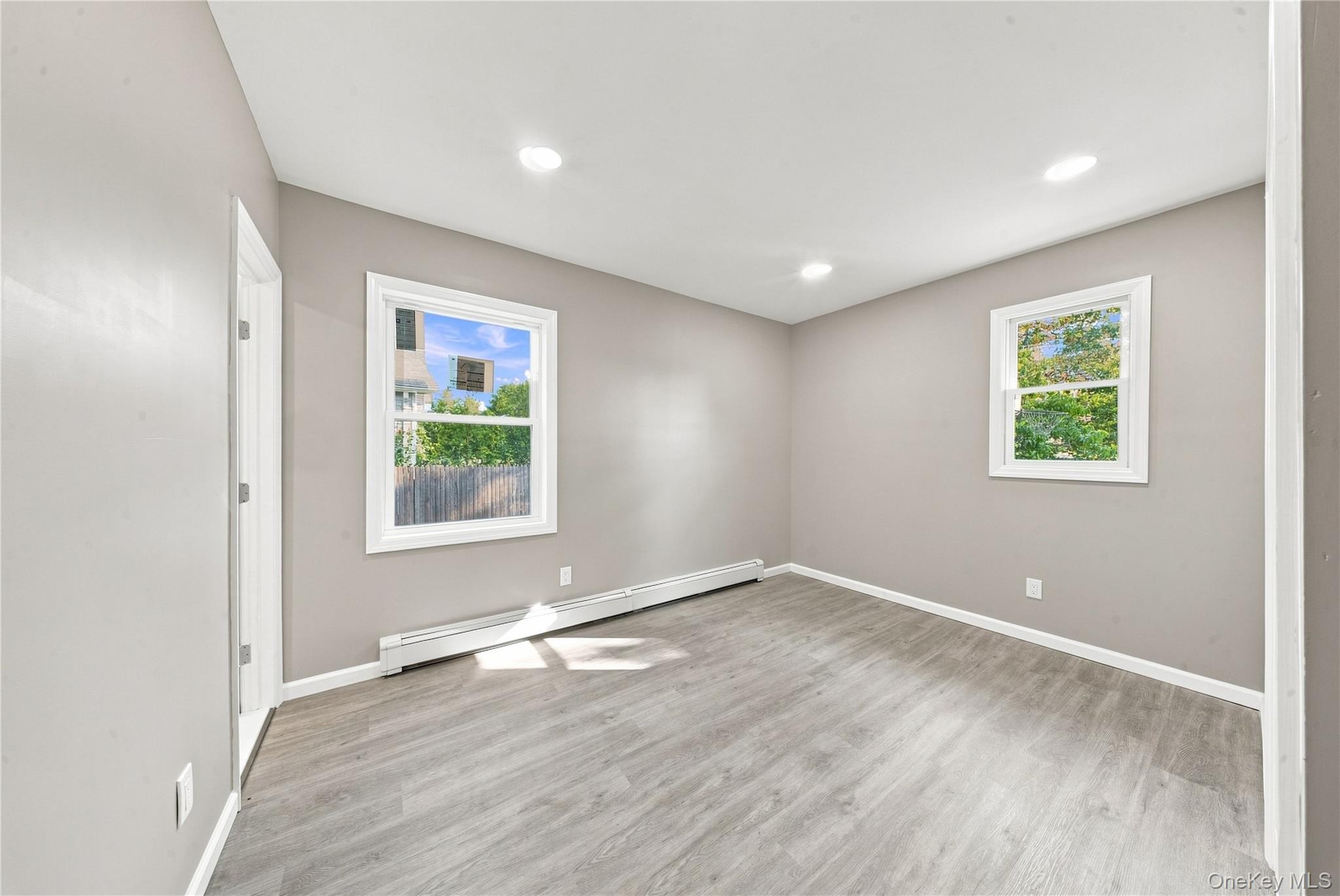 16 West Drive Property Photo 14