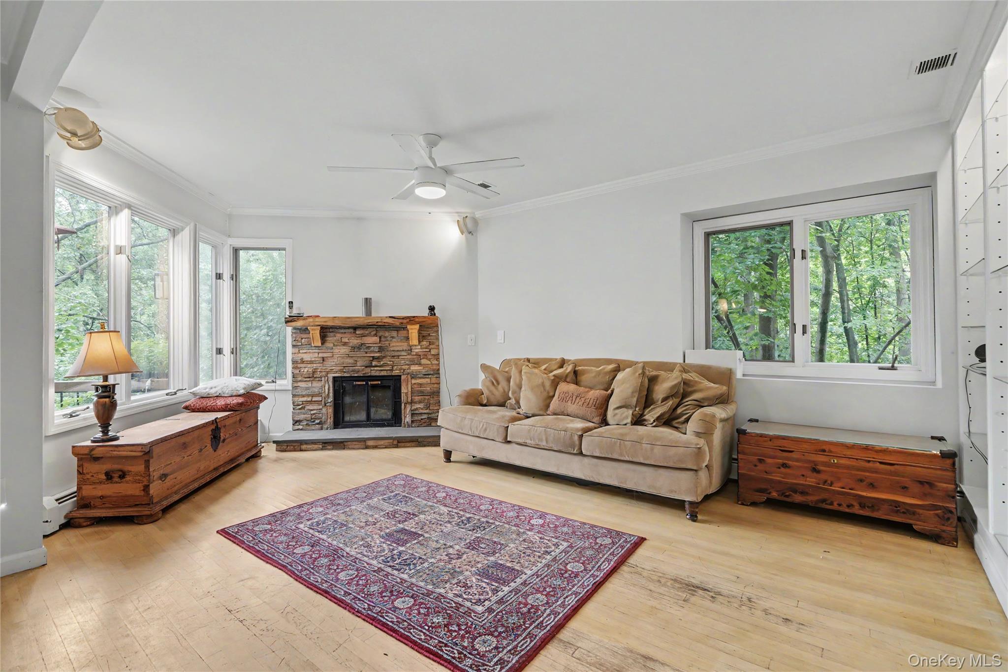 811 Eagle Bay Drive 811 Property Photo 7