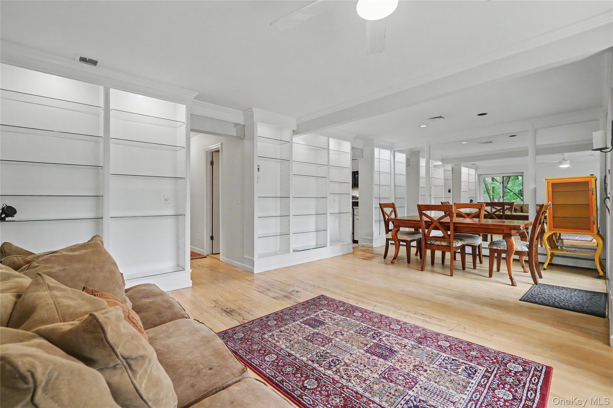 811 Eagle Bay Drive 811 Property Photo 9