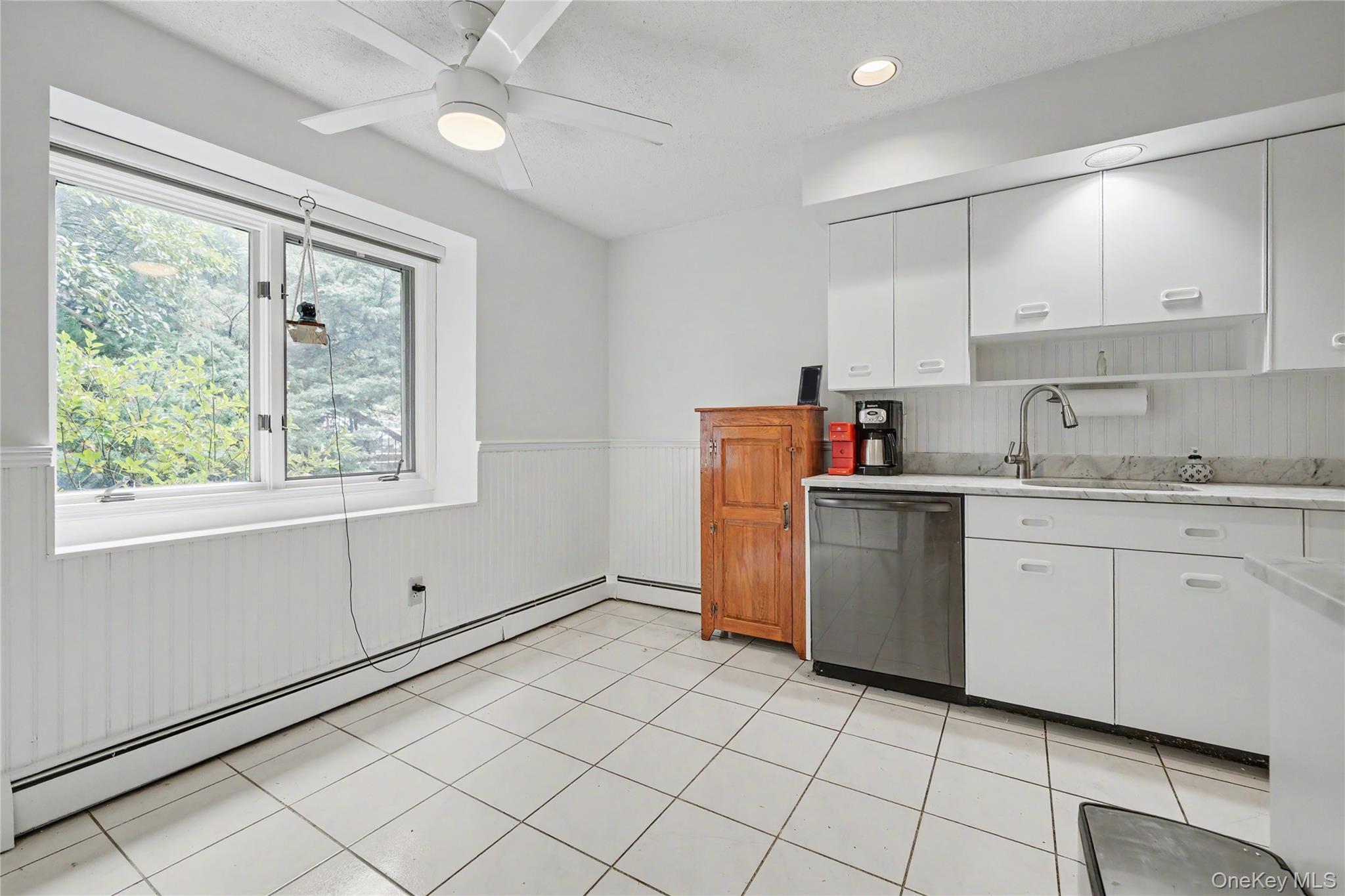 811 Eagle Bay Drive 811 Property Photo 11