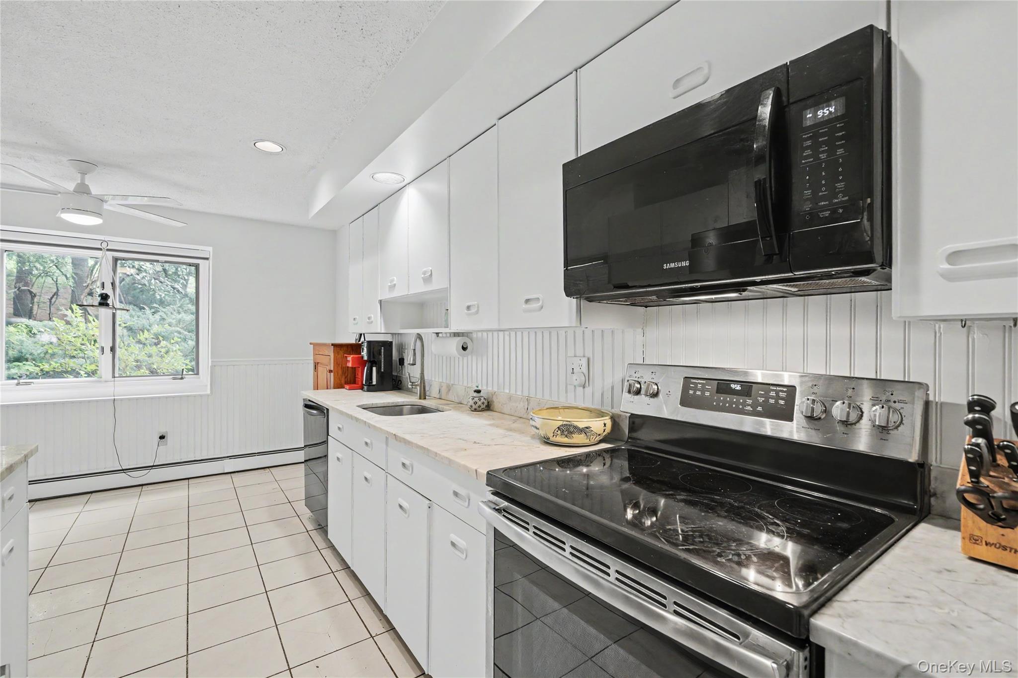 811 Eagle Bay Drive 811 Property Photo 17