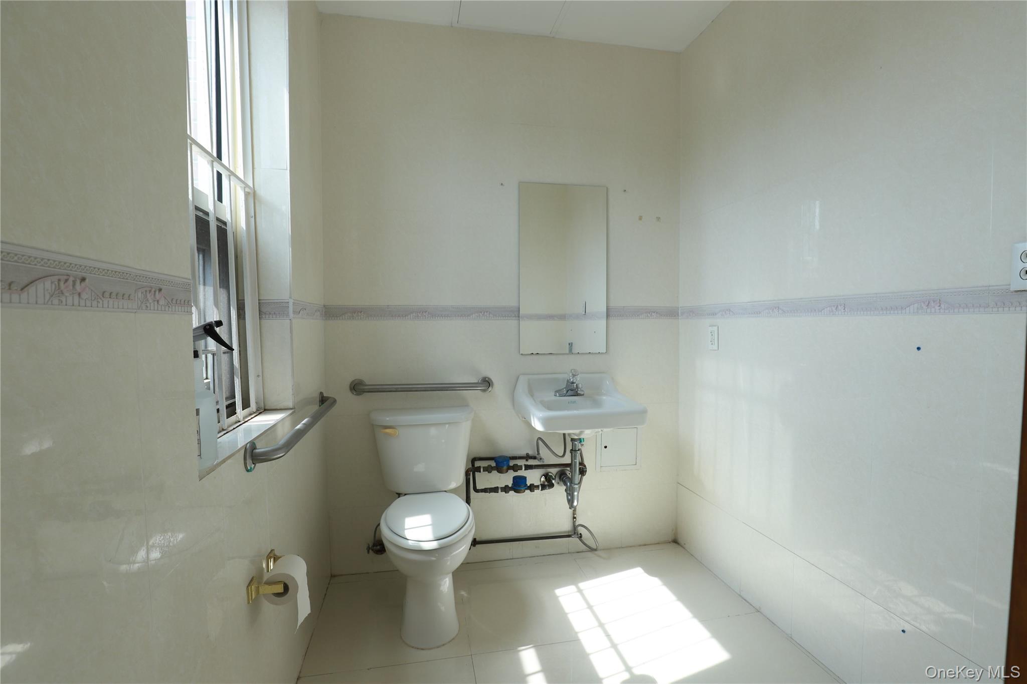131-04 40th Road 2fl Property Photo 10
