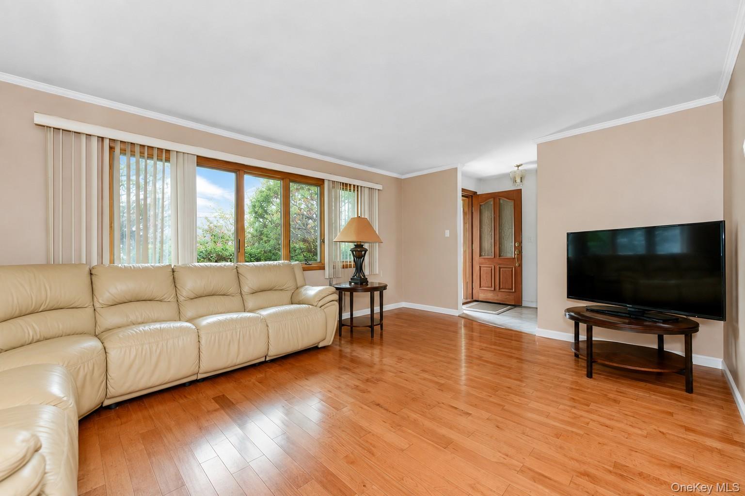 312 W Waukena Avenue Property Photo 5