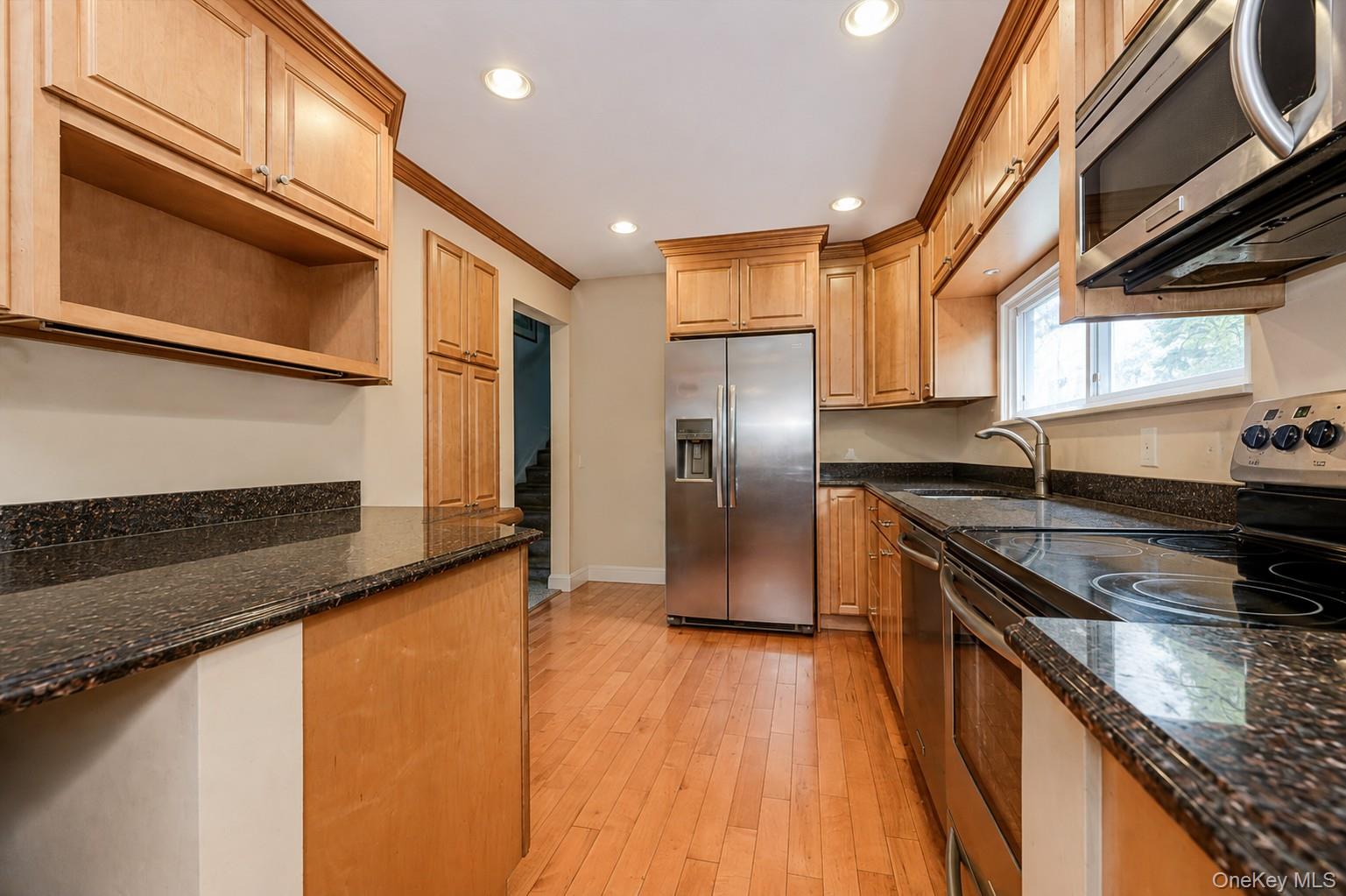 312 W Waukena Avenue Property Photo 7