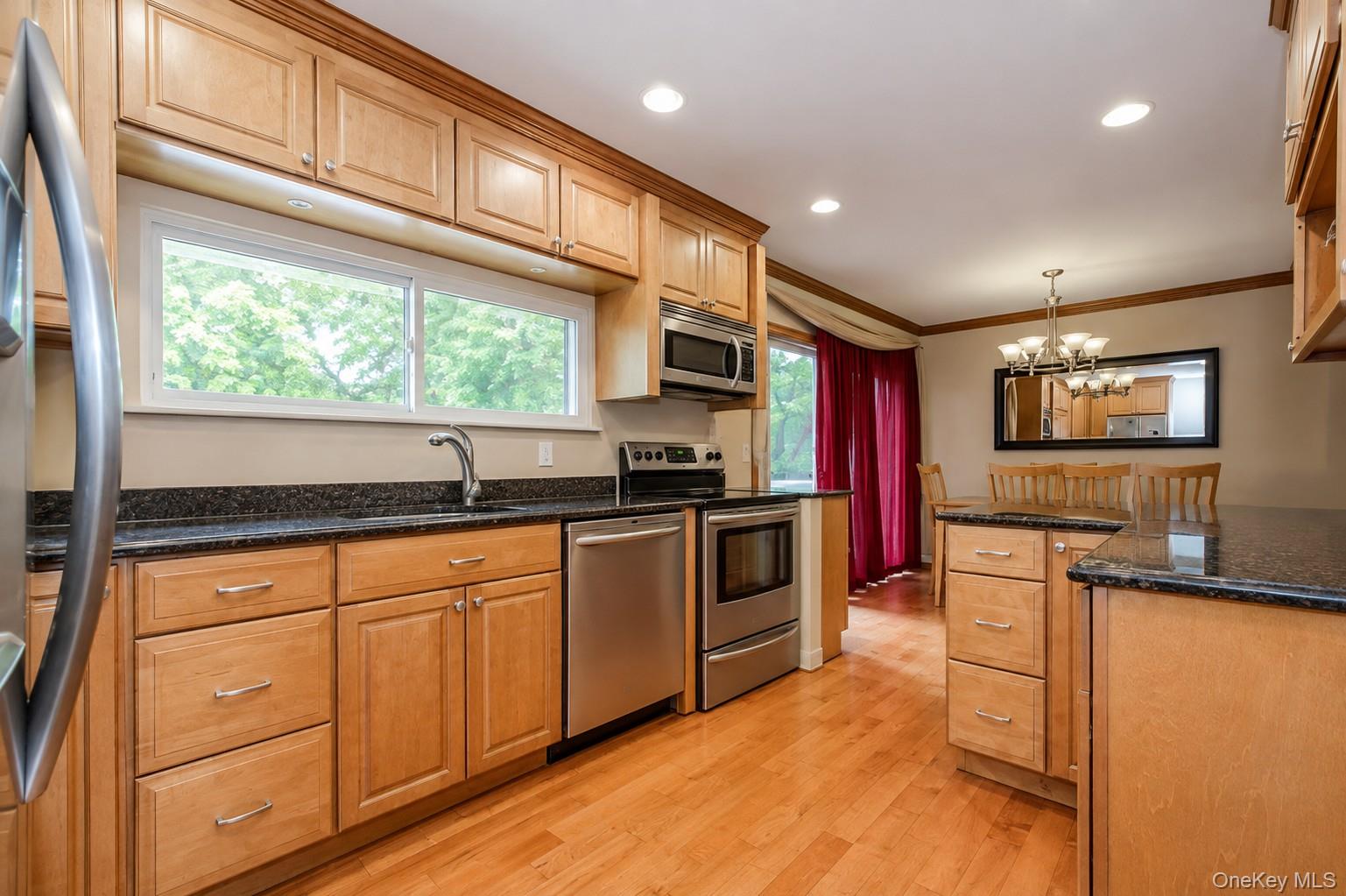 312 W Waukena Avenue Property Photo 8