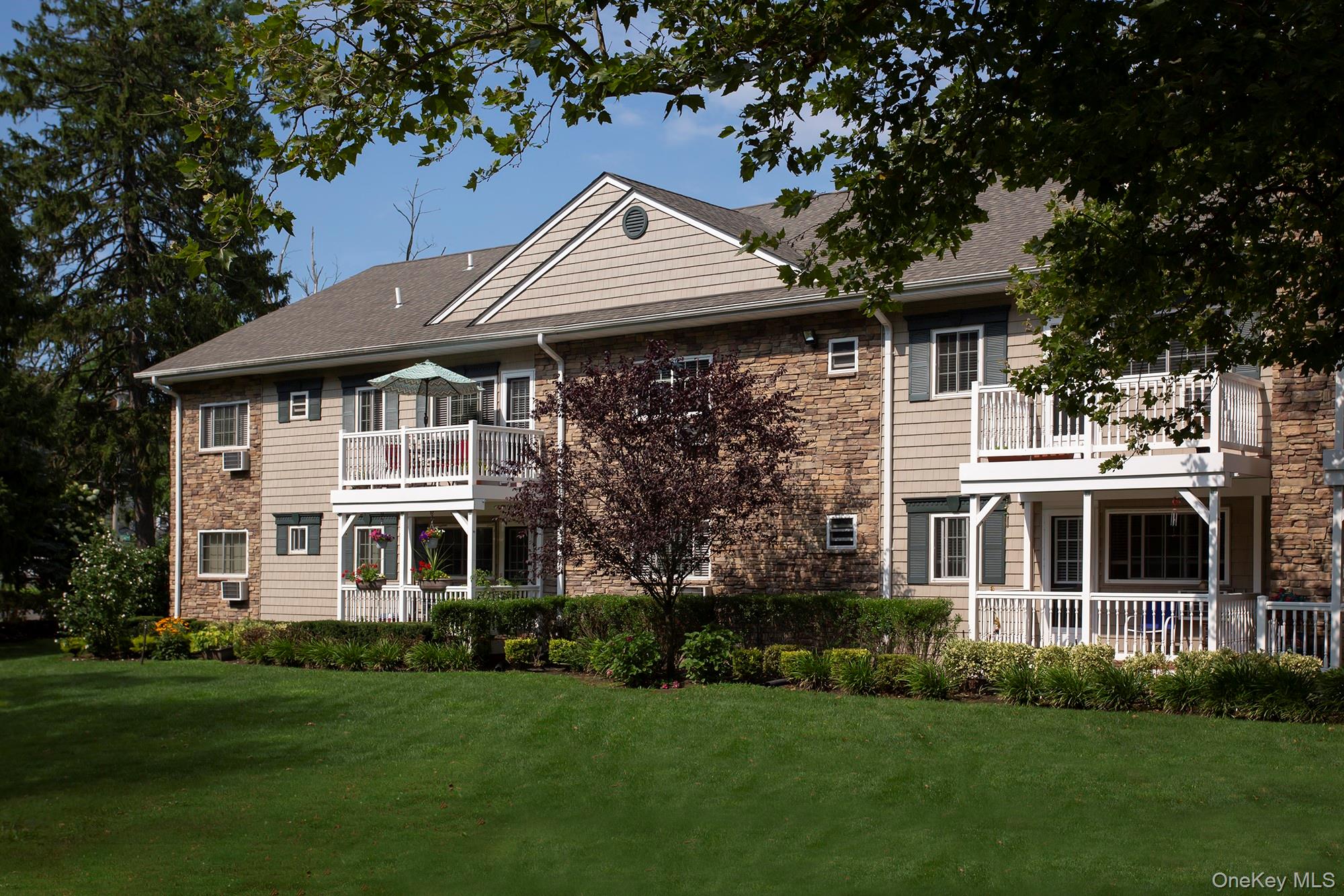 666 Veterans Highway 2-2f Property Photo 1