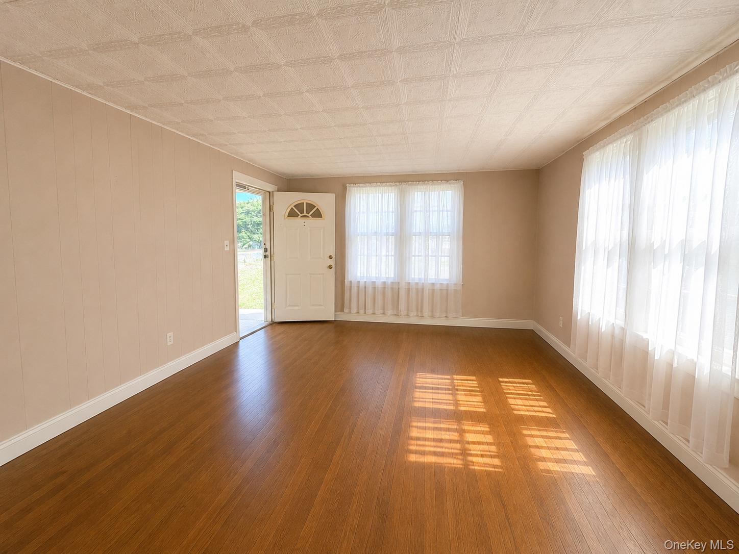 2851 Wilson Avenue Property Photo 3