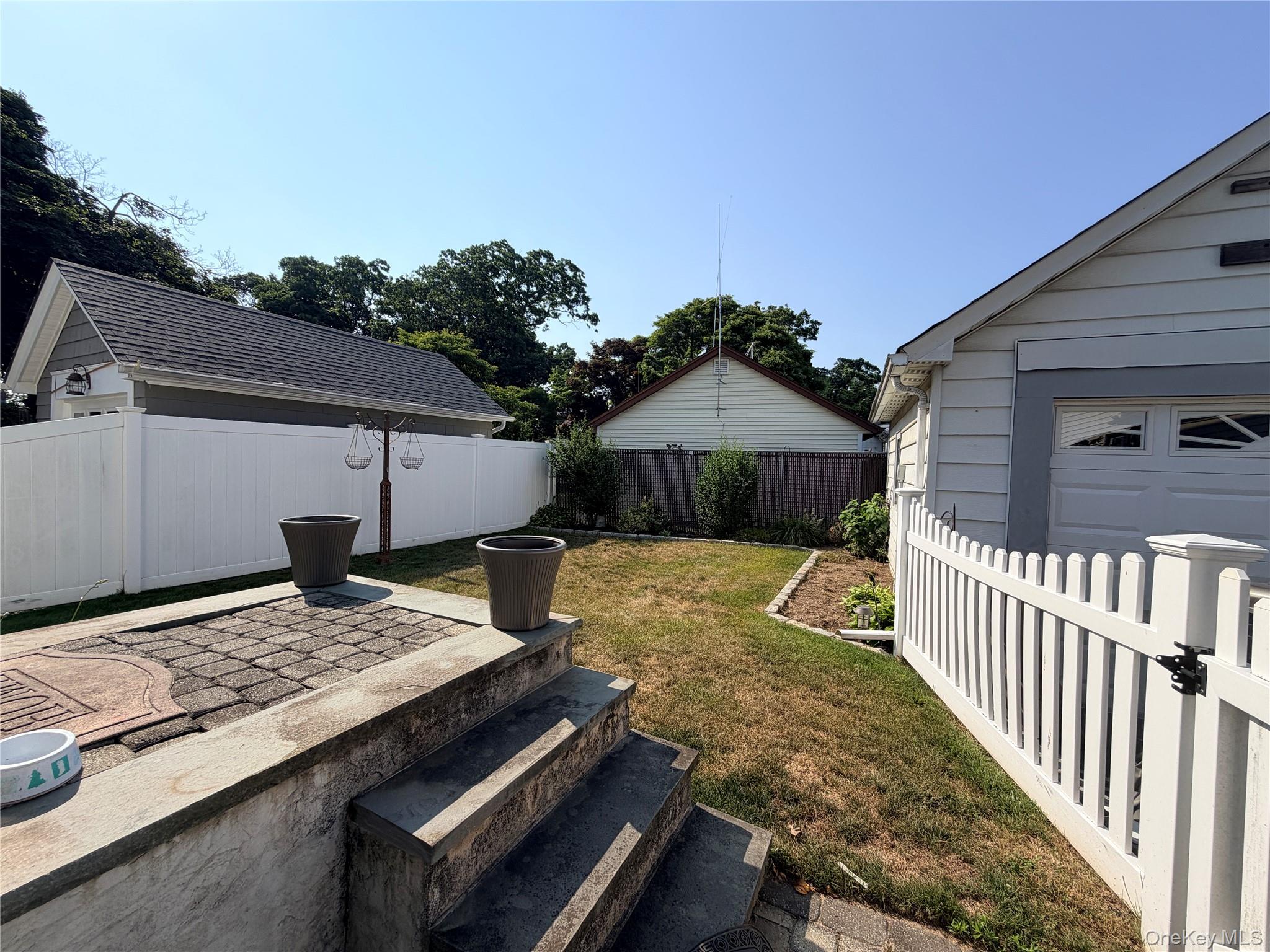 2851 Wilson Avenue Property Photo 28