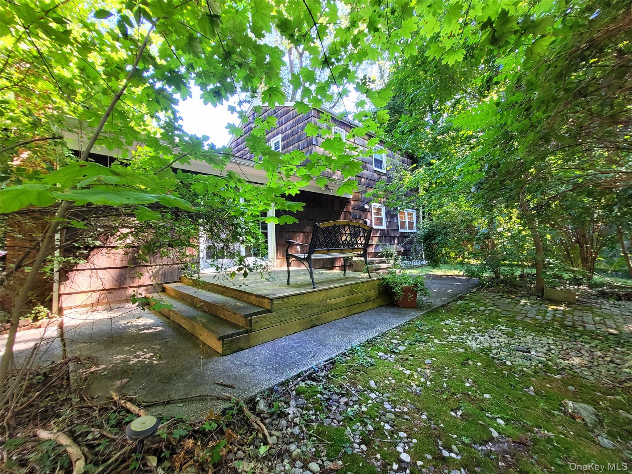 5 Pan Court Property Photo 17
