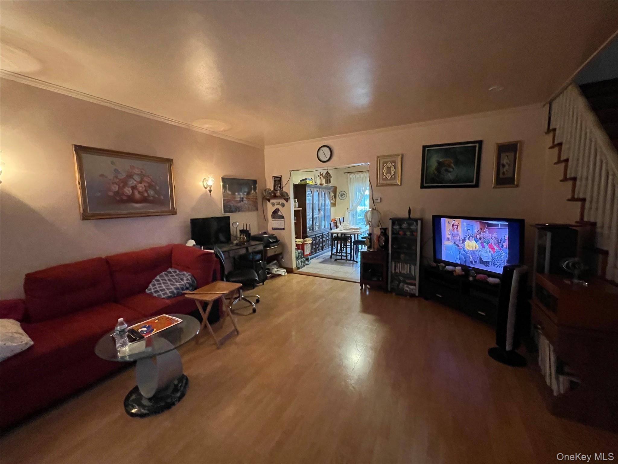 6166 78th Street Property Photo 3