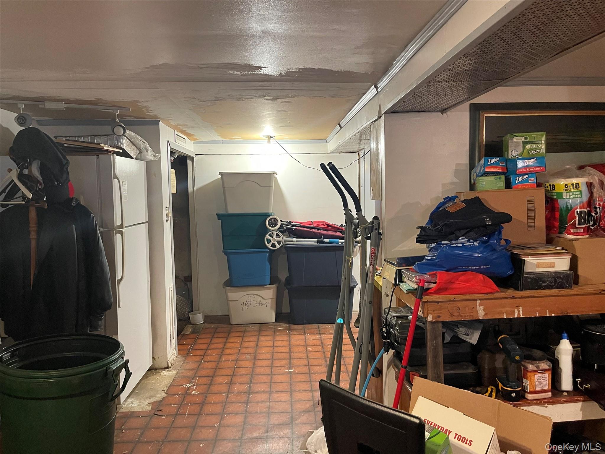 6166 78th Street Property Photo 18