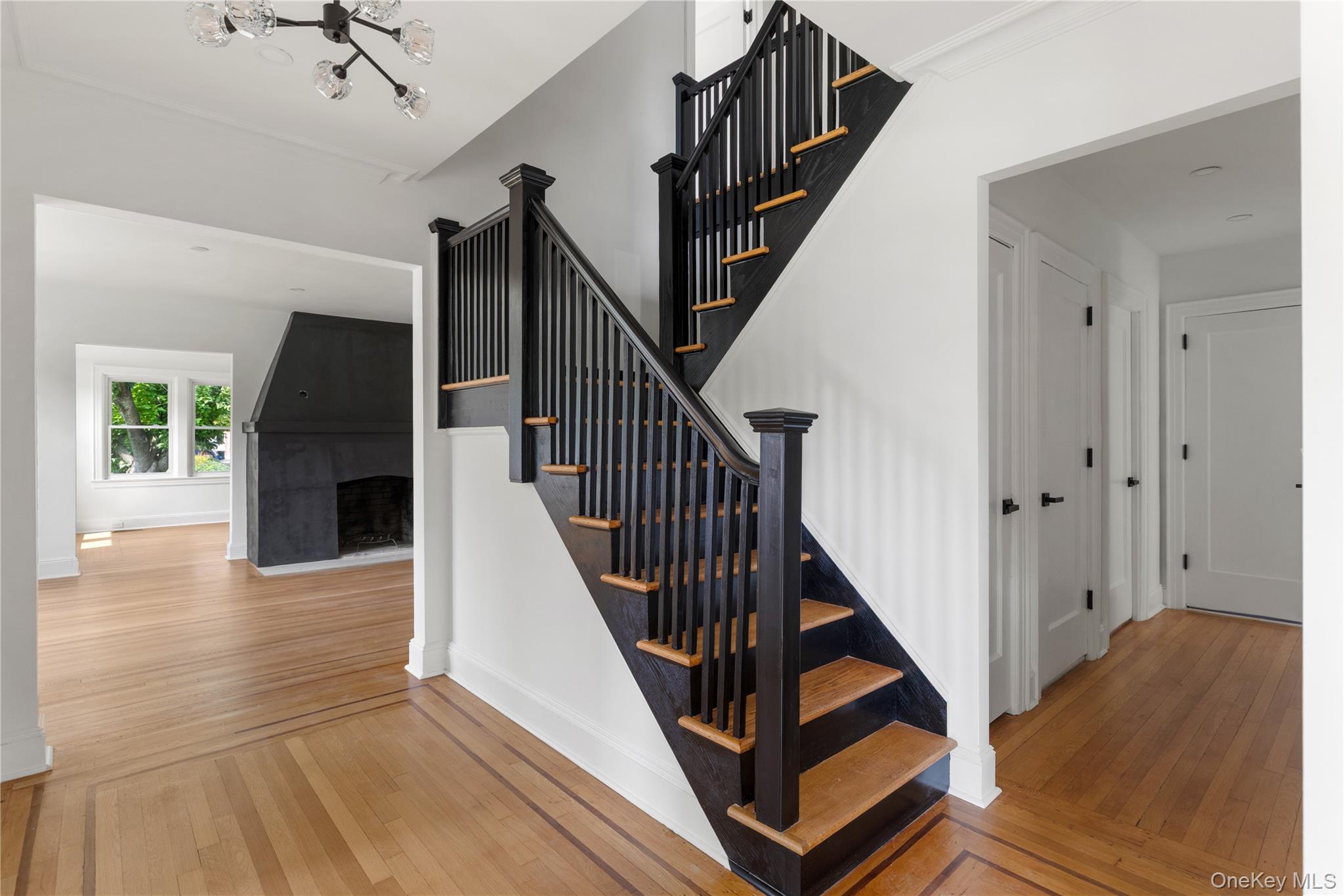 220 Pomander Road Property Photo 2
