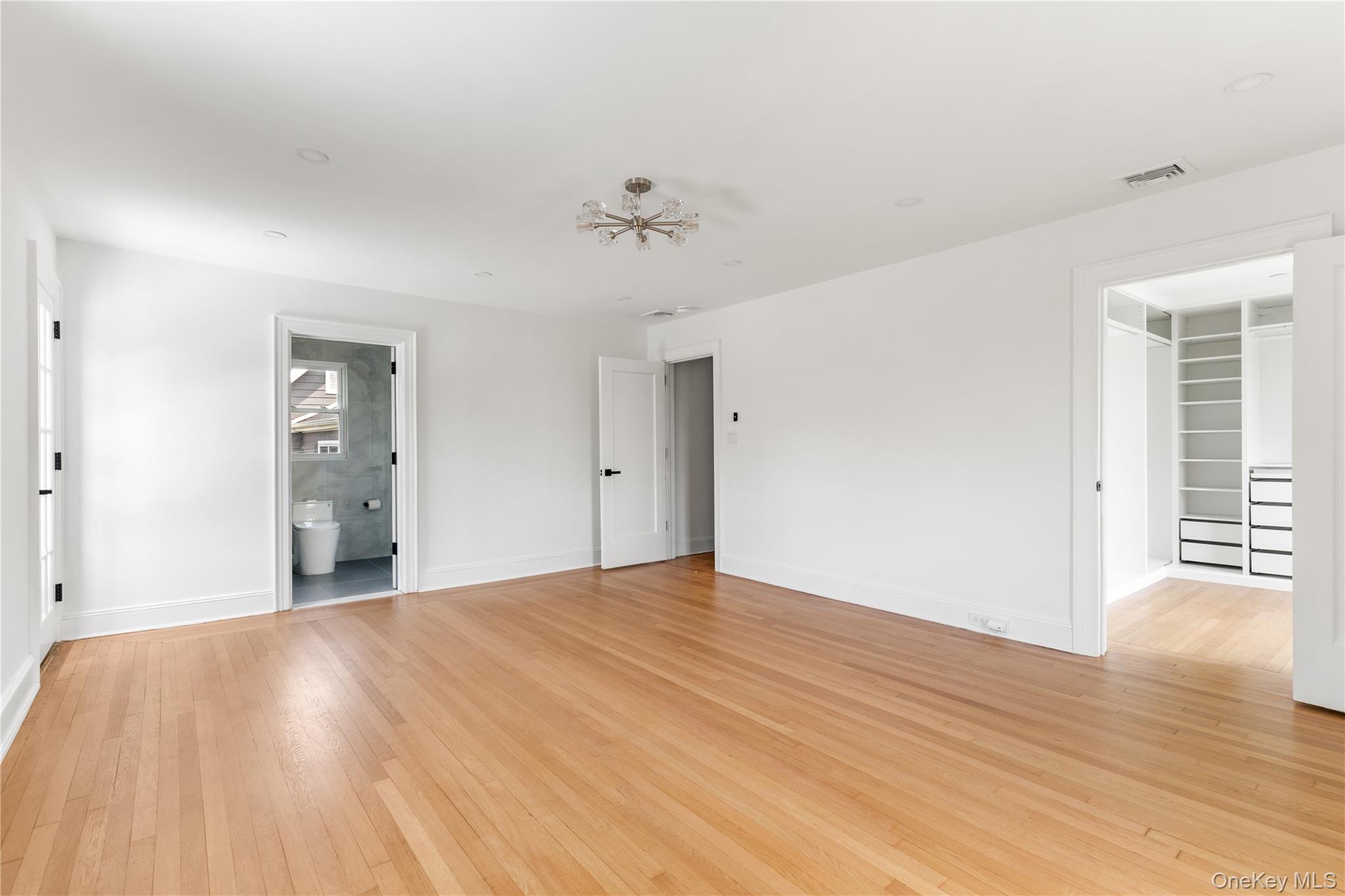 220 Pomander Road Property Photo 12