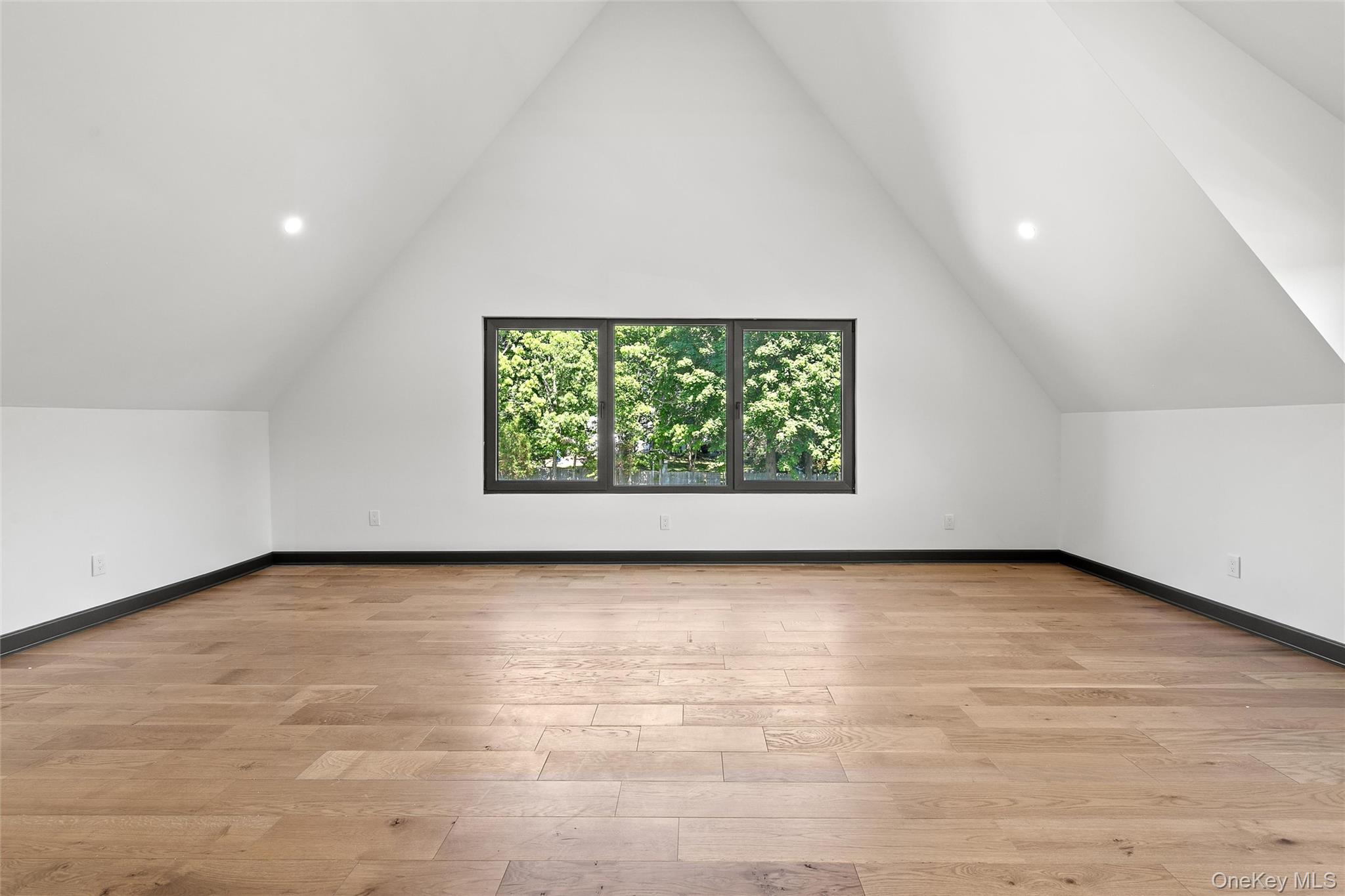 1355 Locust Avenue Property Photo 25