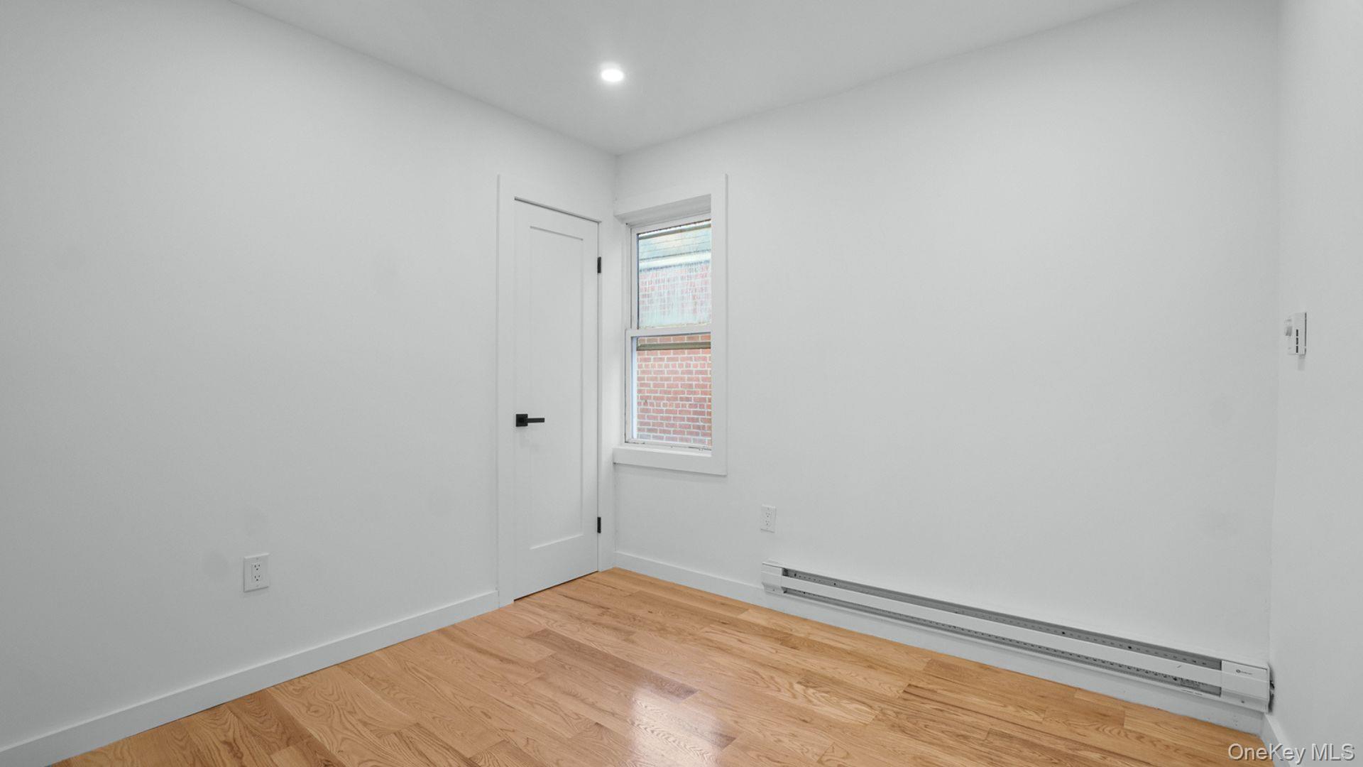 4135 Murdock Avenue Property Photo 15