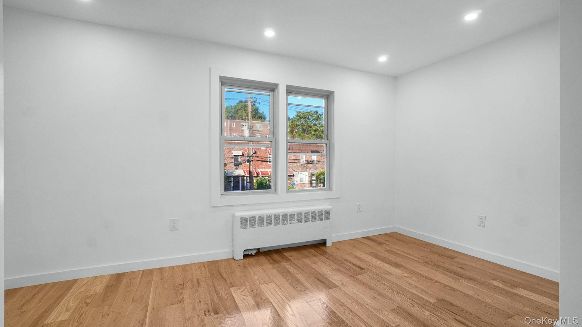 4135 Murdock Avenue Property Photo 16