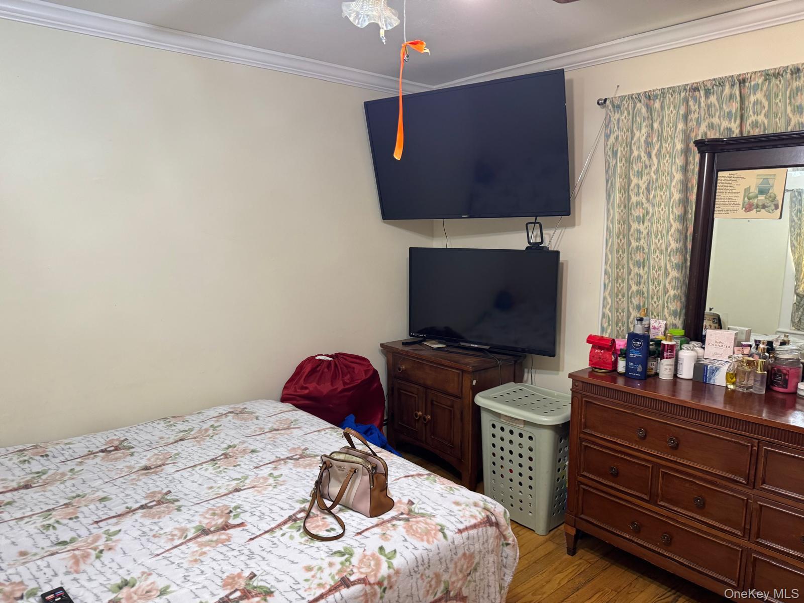 365 Sheridan Street Property Photo 10