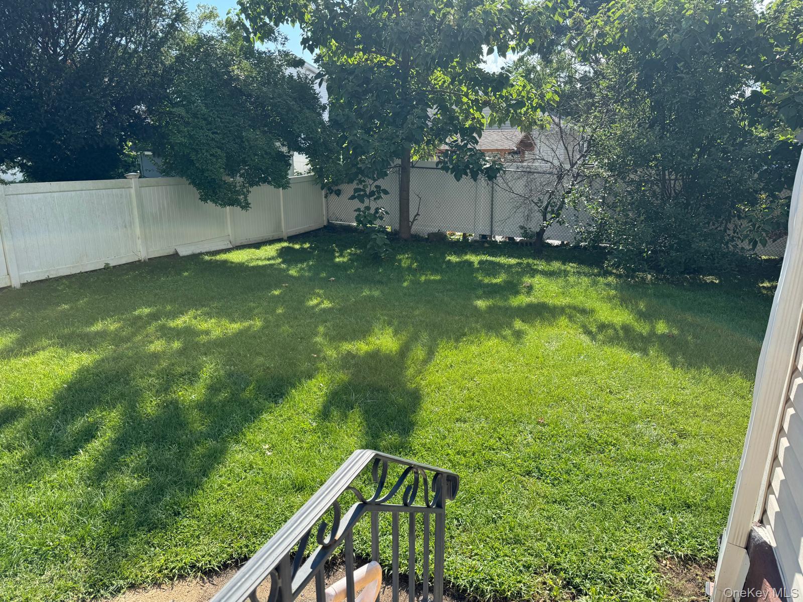 365 Sheridan Street Property Photo 15