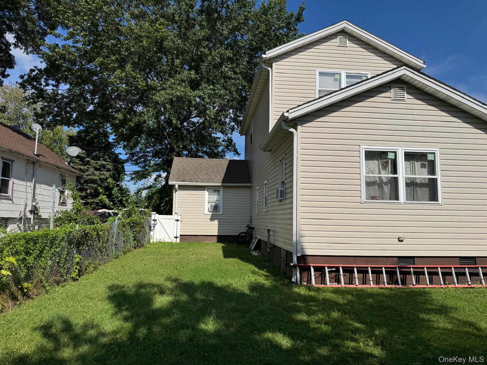 365 Sheridan Street Property Photo 16