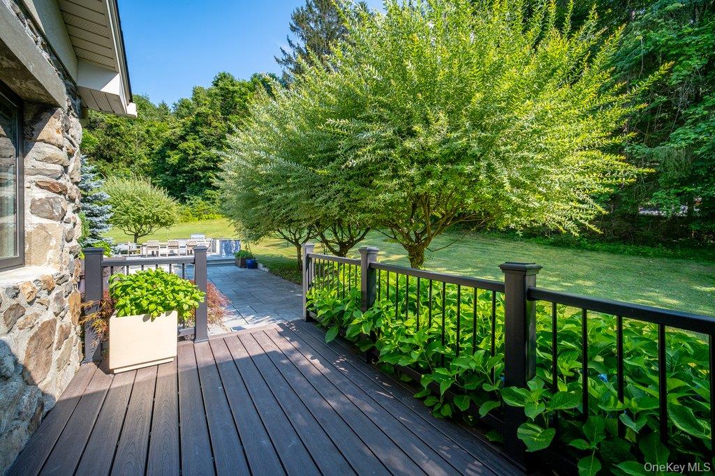 237 Mineral Springs Road Property Photo 8