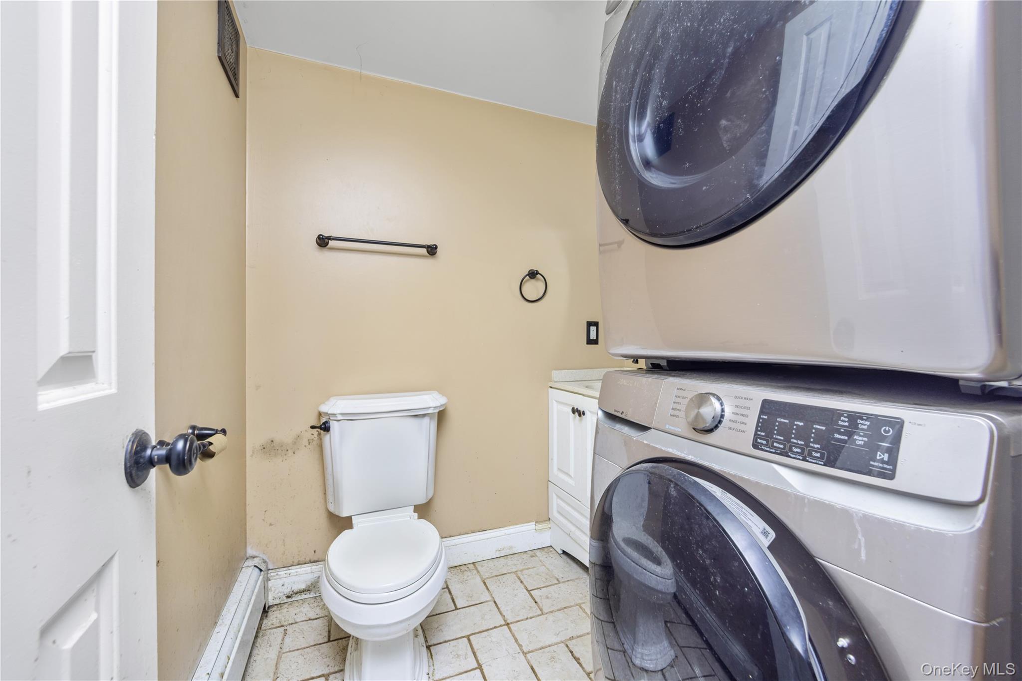 697 S Mountain Road Property Photo 8