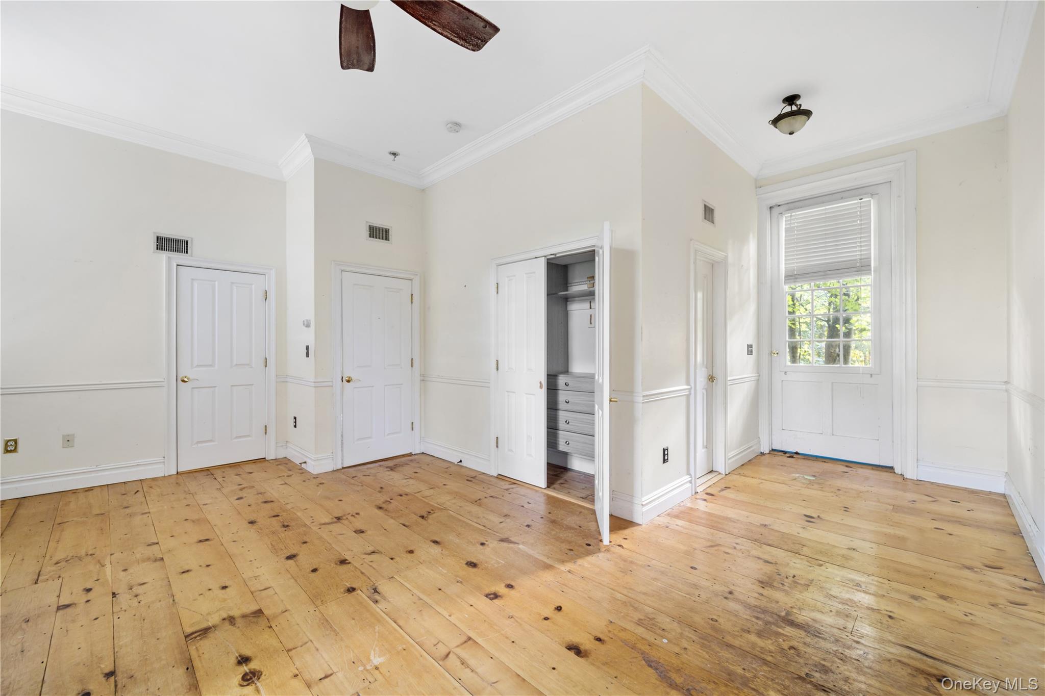 697 S Mountain Road Property Photo 15