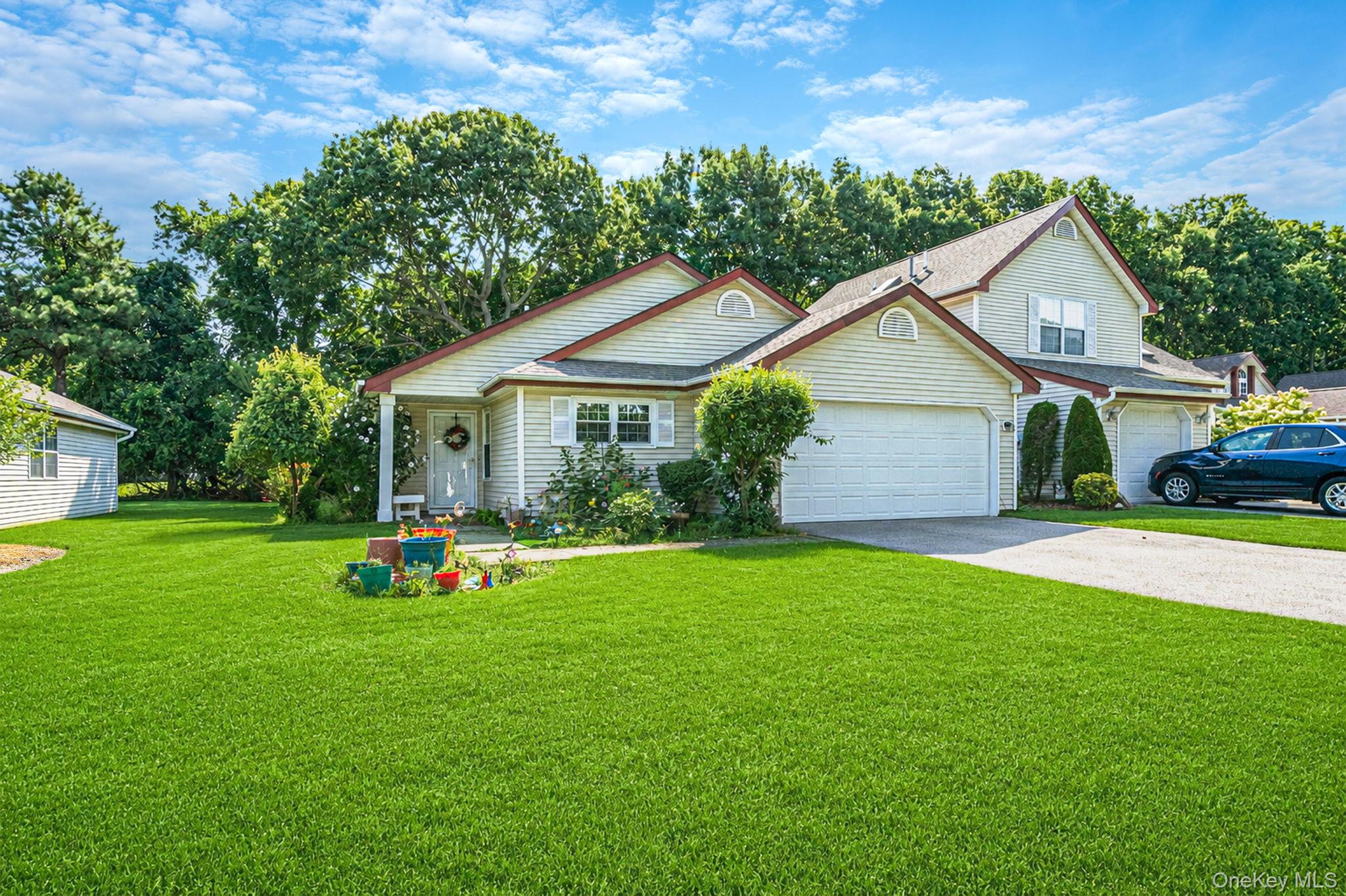 4 Balmoral Court Property Photo 1