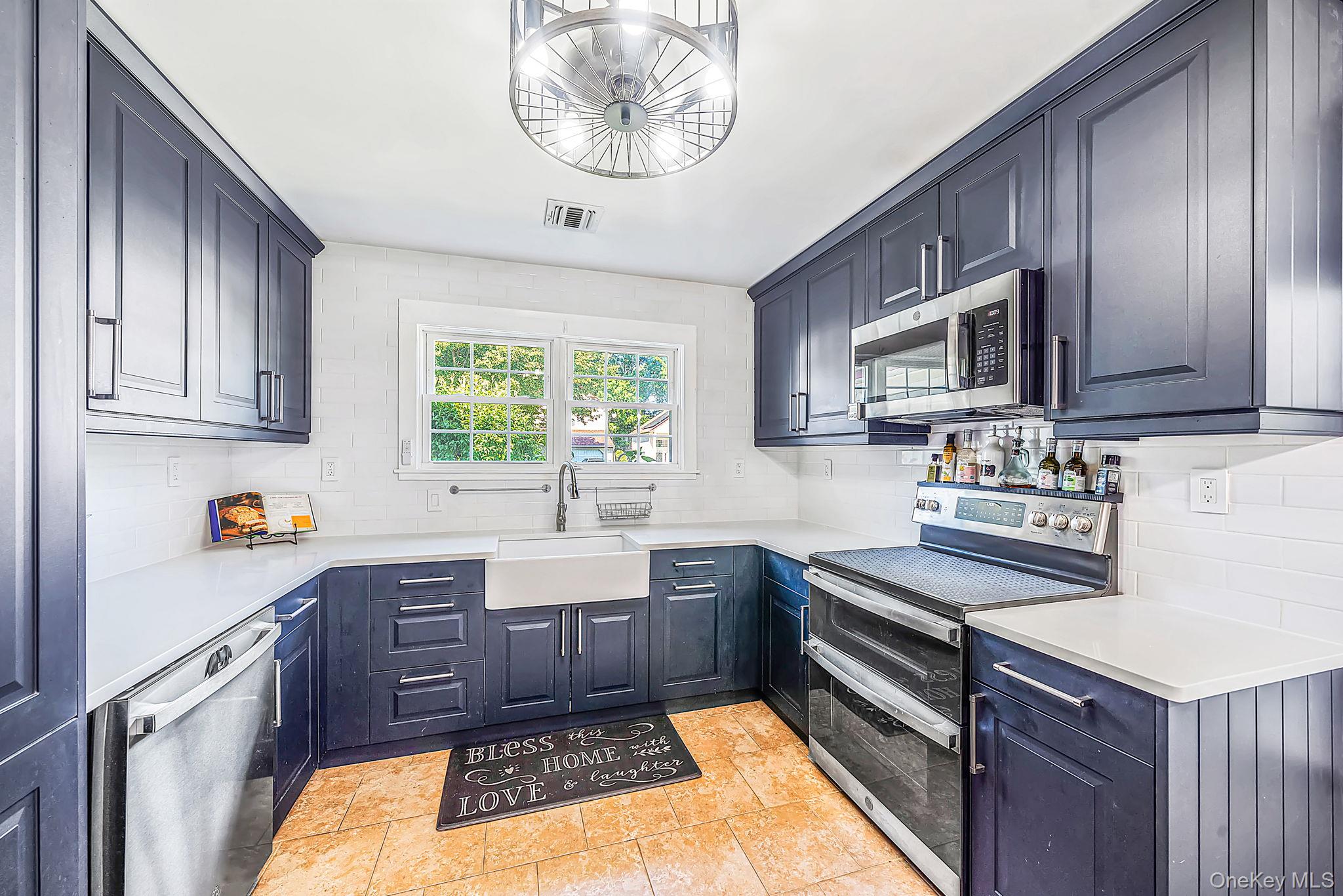 4 Balmoral Court Property Photo 2