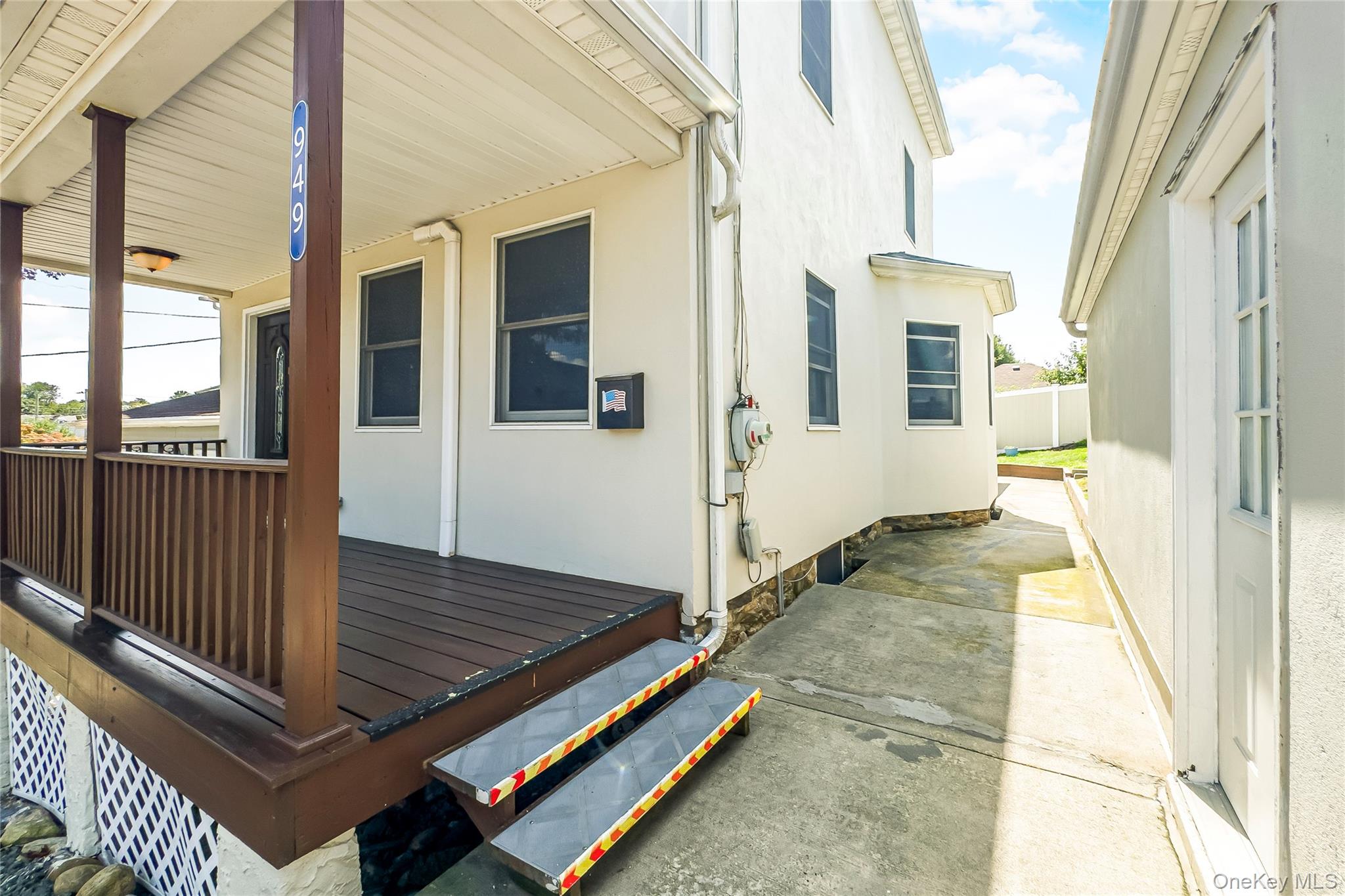 949 Mile Square Road Property Photo 17